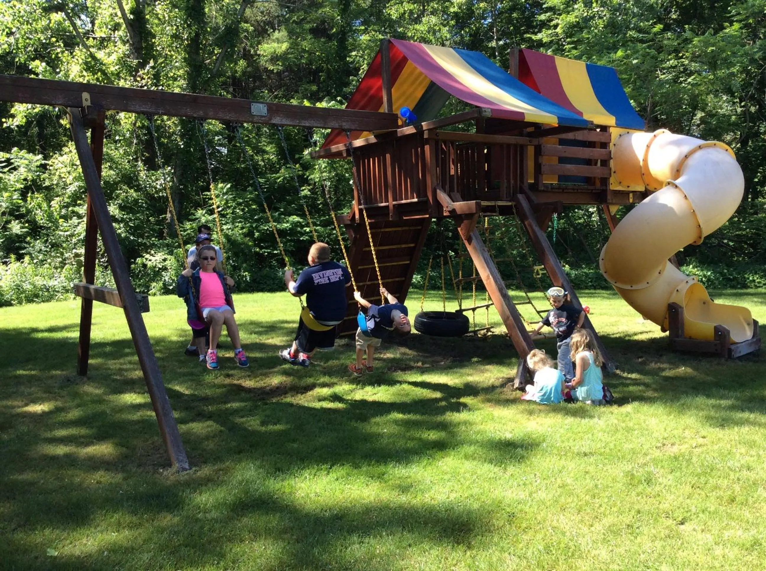 Children play ground in Lyn Aire Motel - Lake George