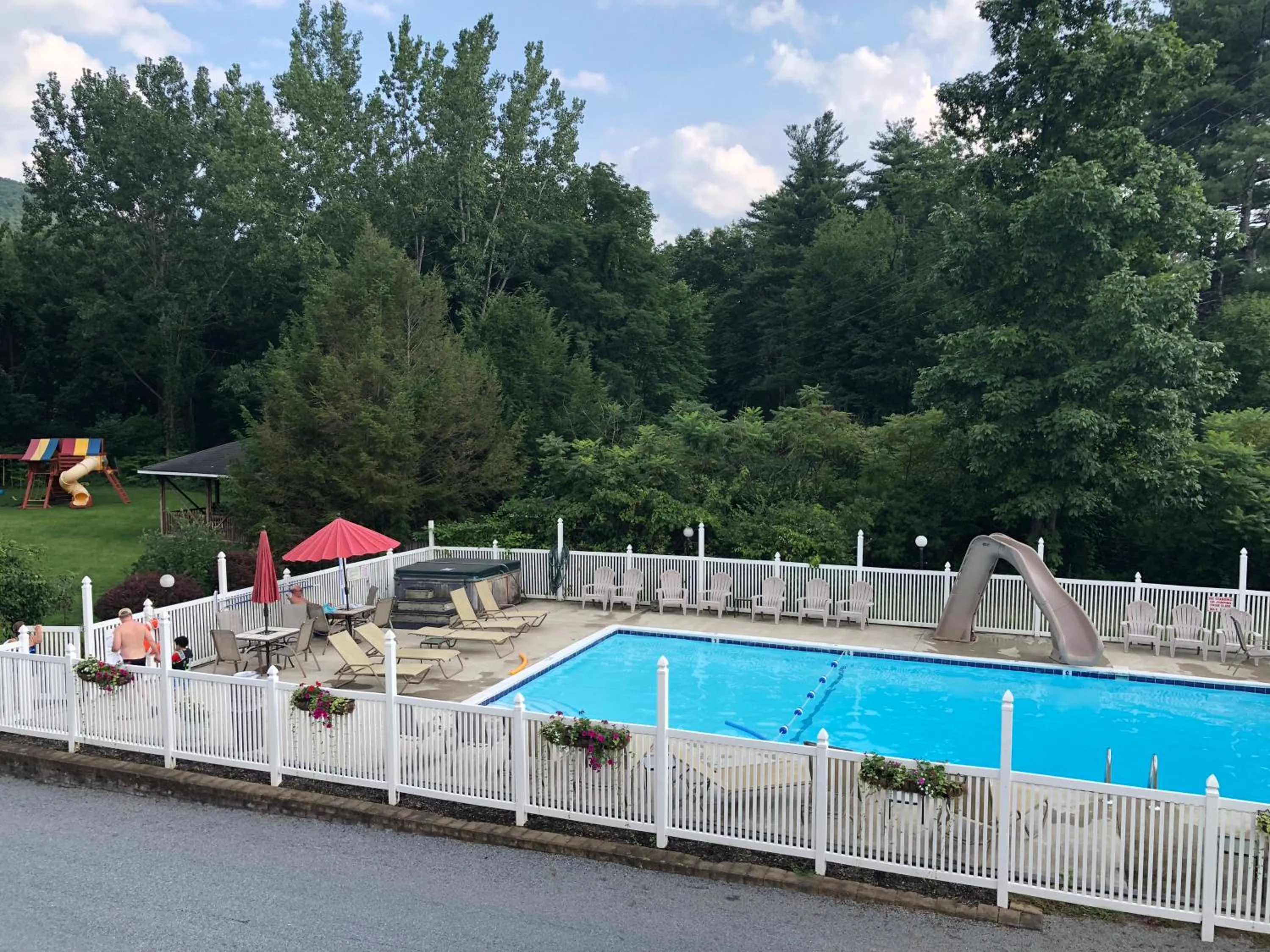Lyn Aire Motel - Lake George
