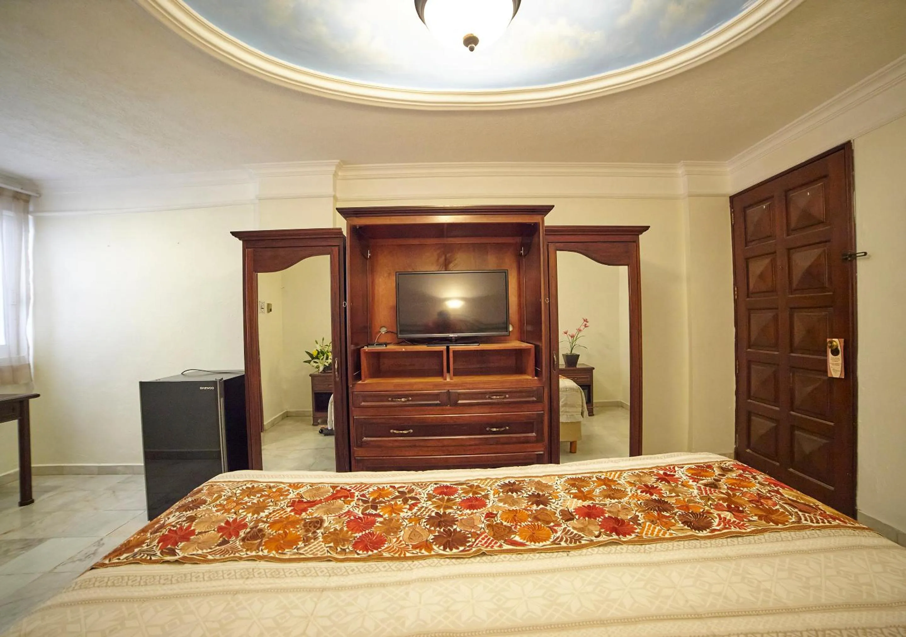 Bed in Hotel Francis Drake