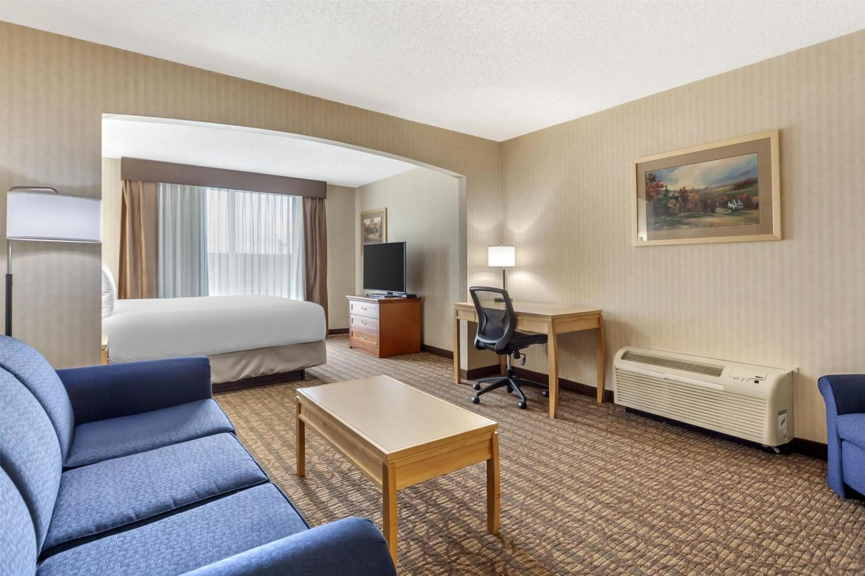Bedroom, Bed in Best Western Cold Lake Inn