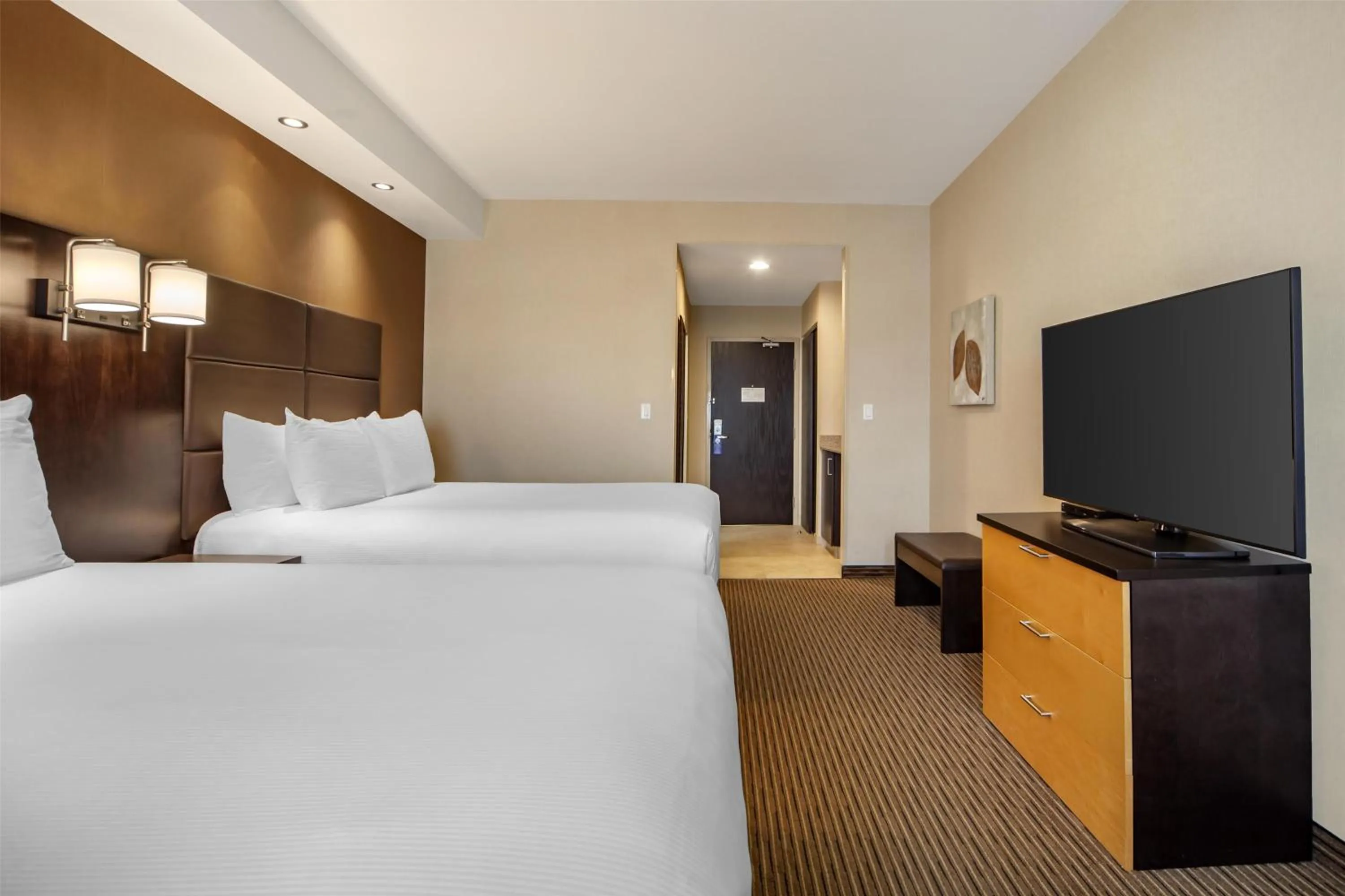 Bedroom, Bed in Best Western Cold Lake Inn