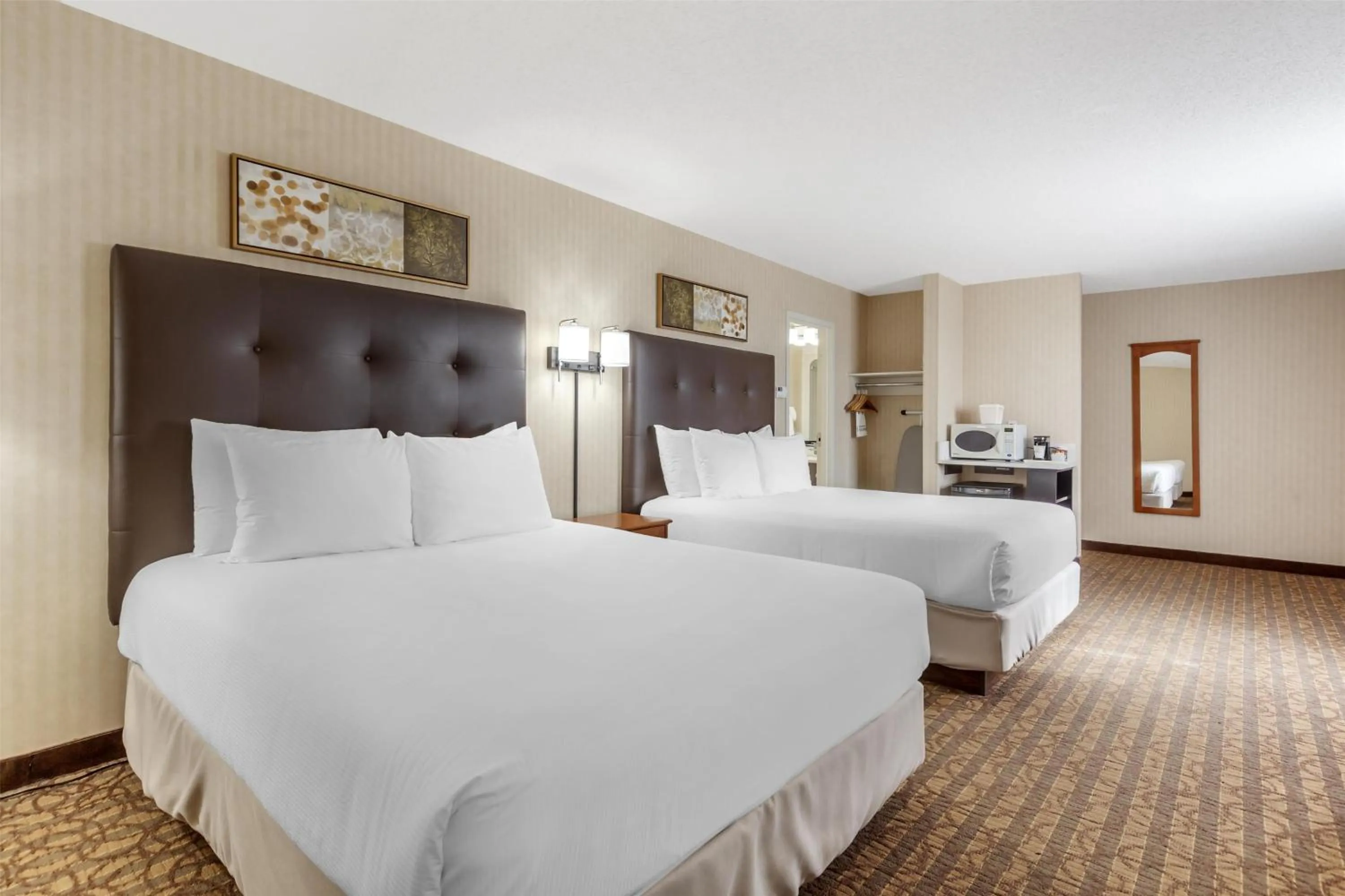 Bedroom, Bed in Best Western Cold Lake Inn