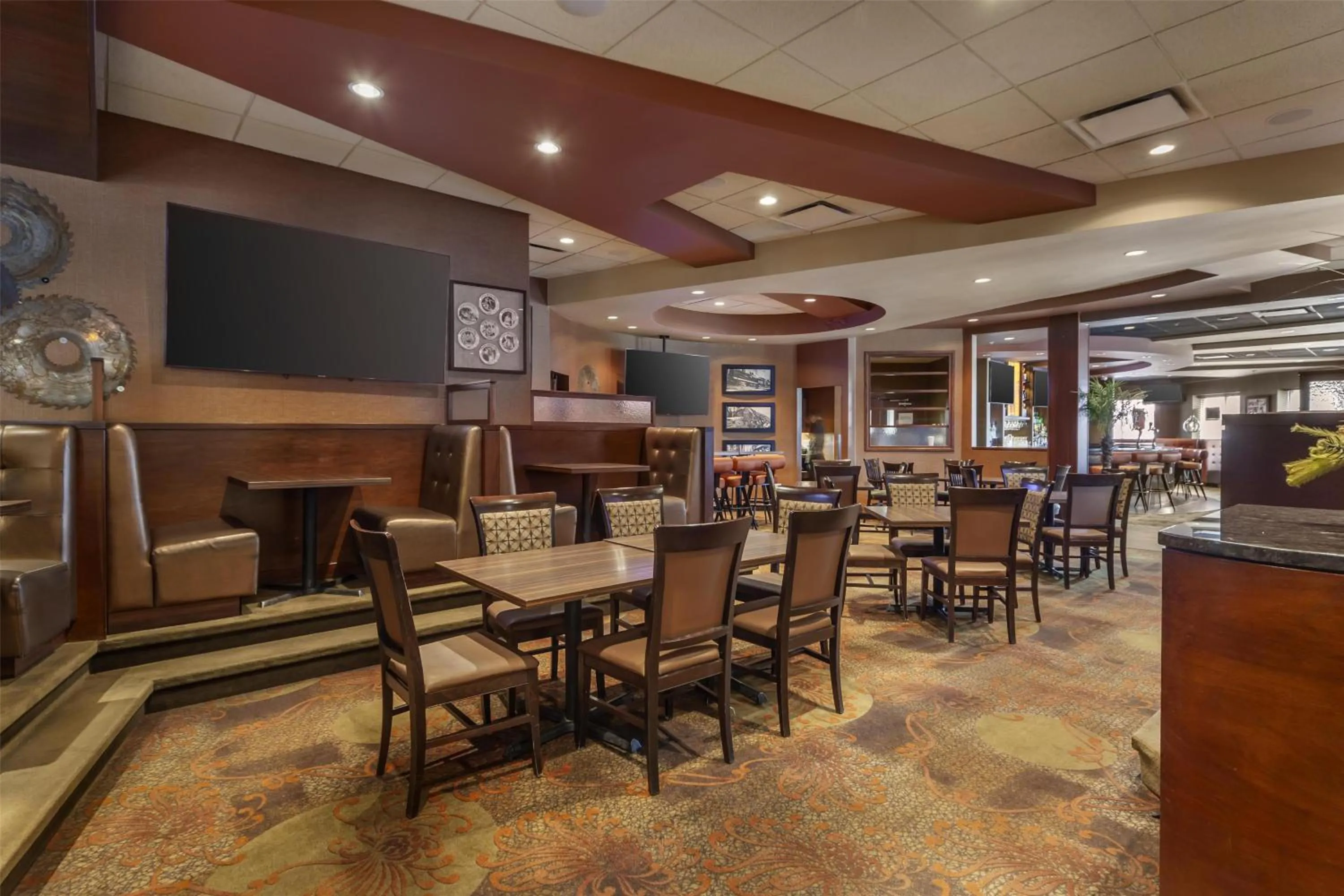 Restaurant/places to eat in Best Western Cold Lake Inn