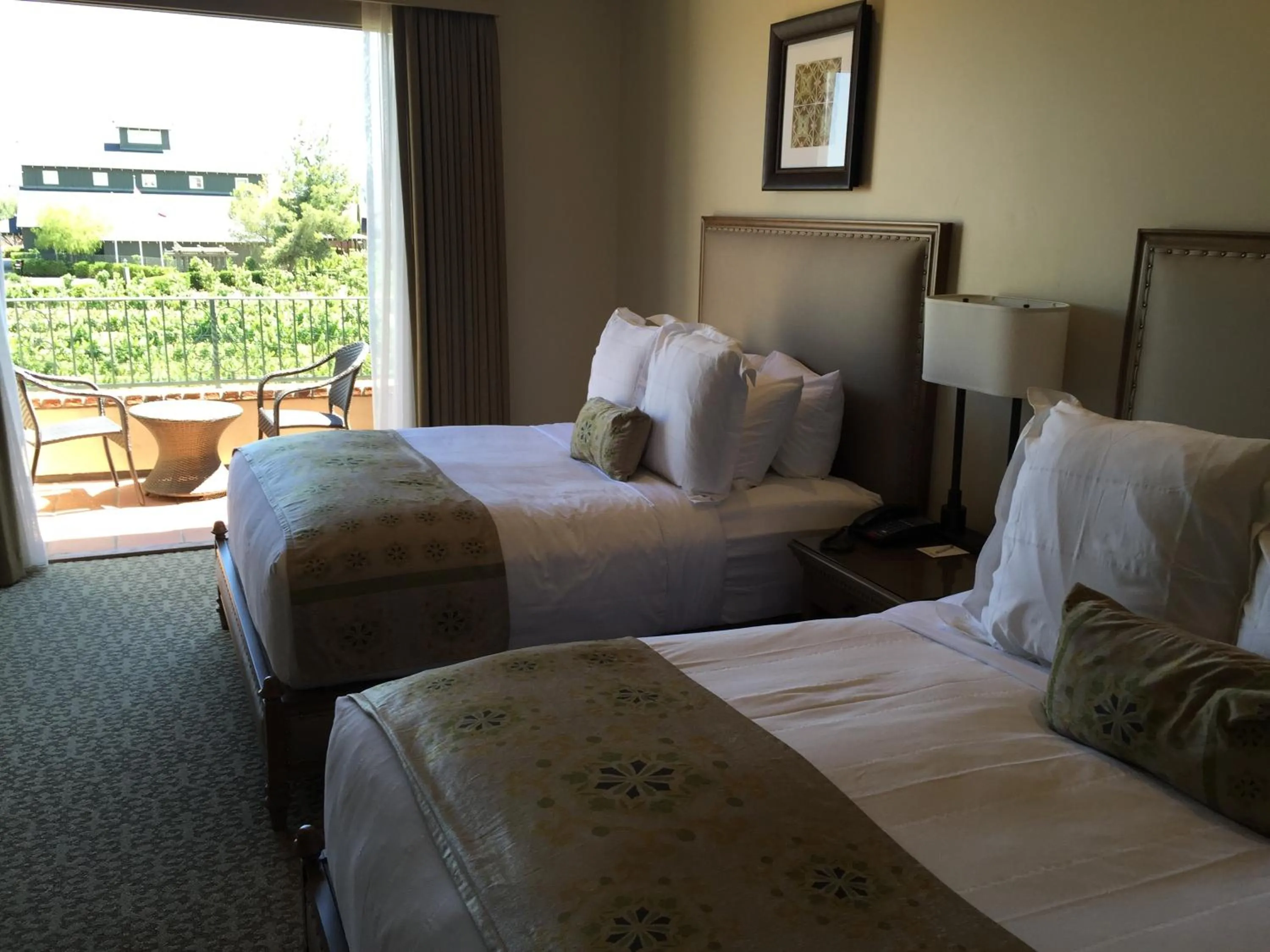 Bed in Ponte Vineyard Inn