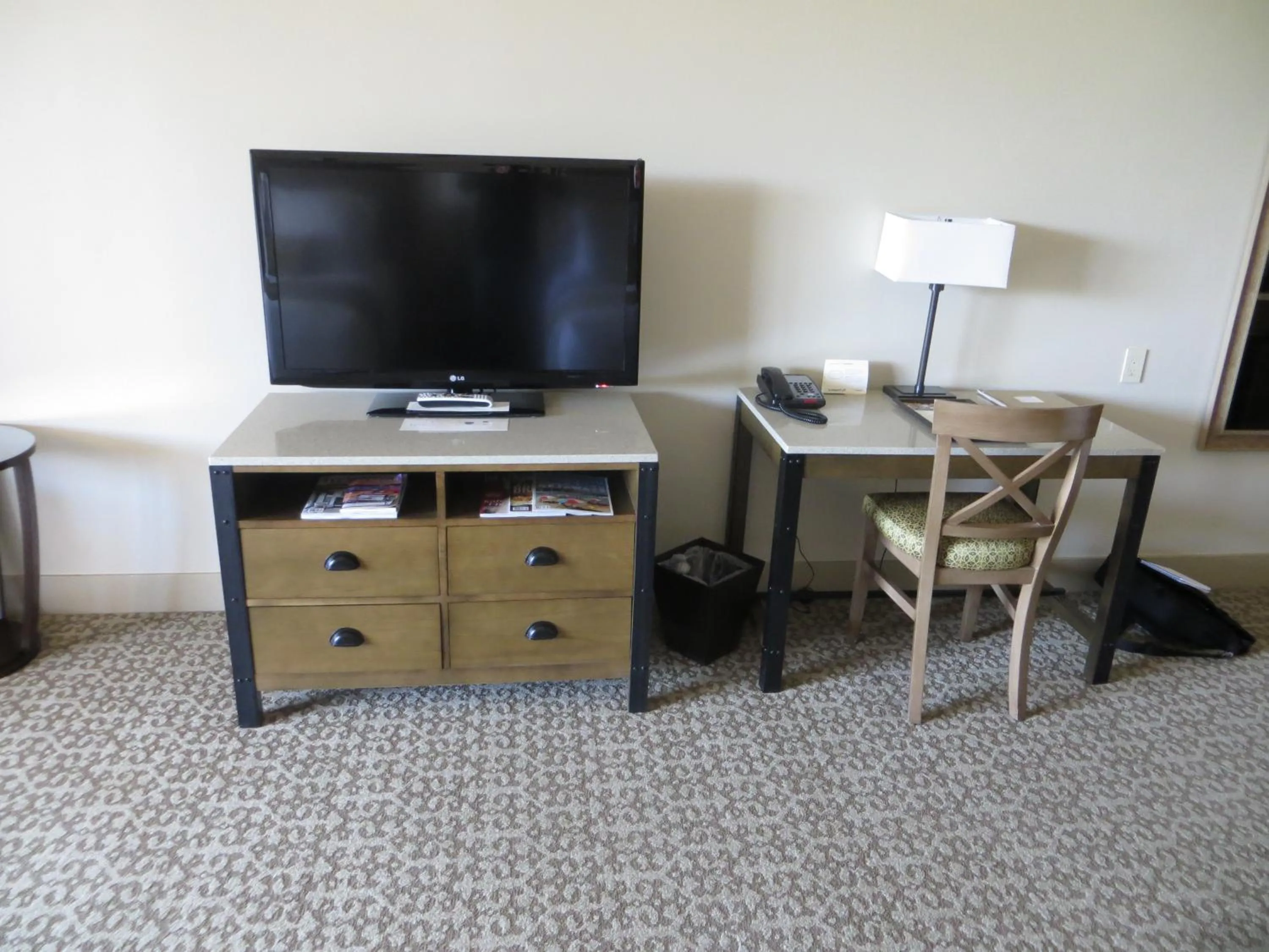 TV and multimedia in Ponte Vineyard Inn