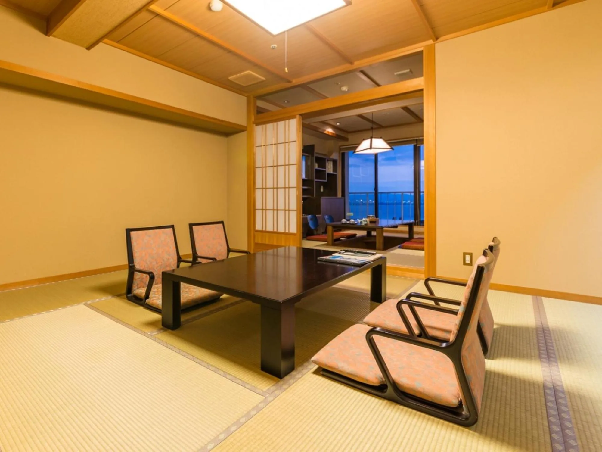 Photo of the whole room in Yuzanso