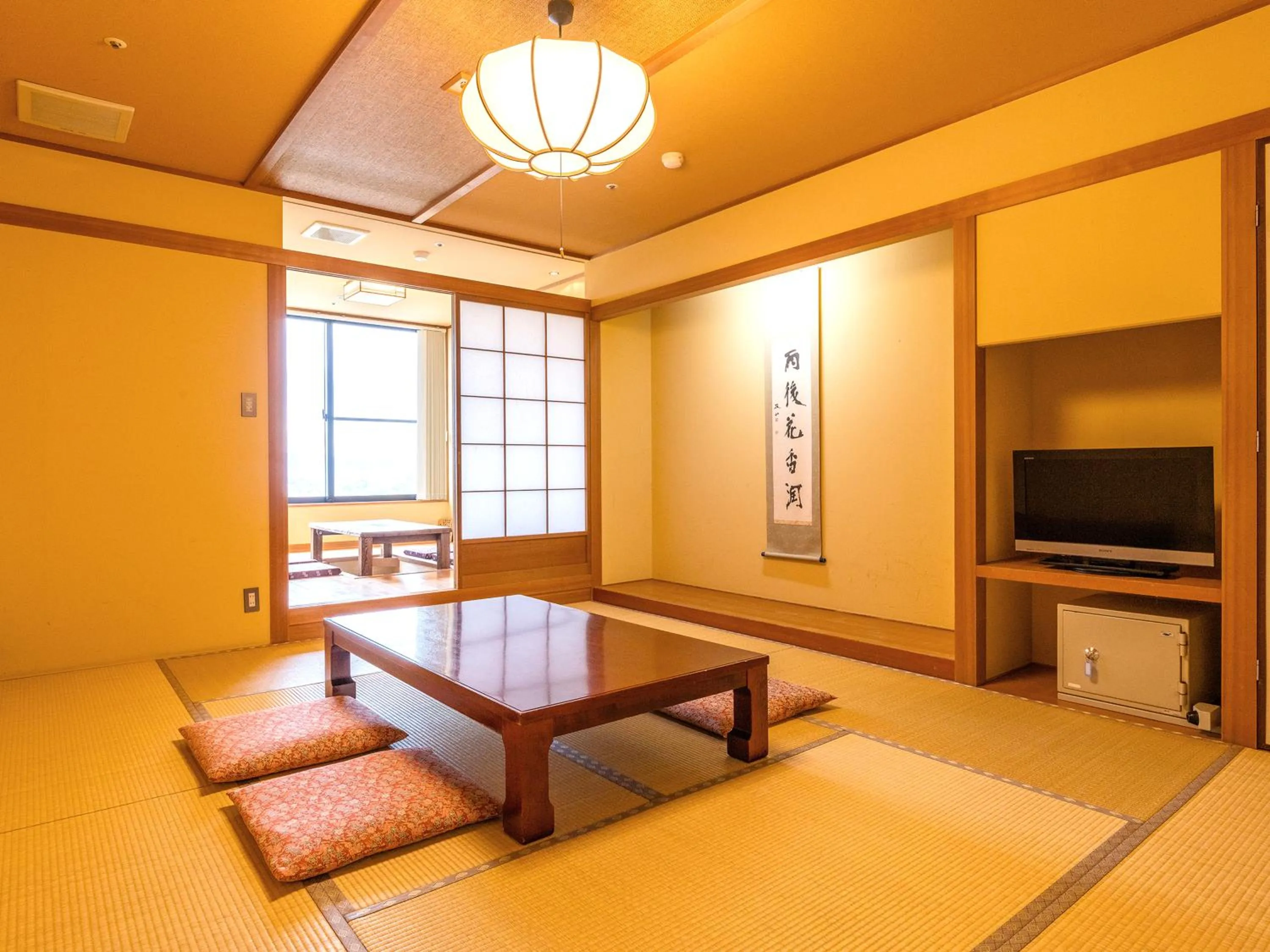 Photo of the whole room in Yuzanso