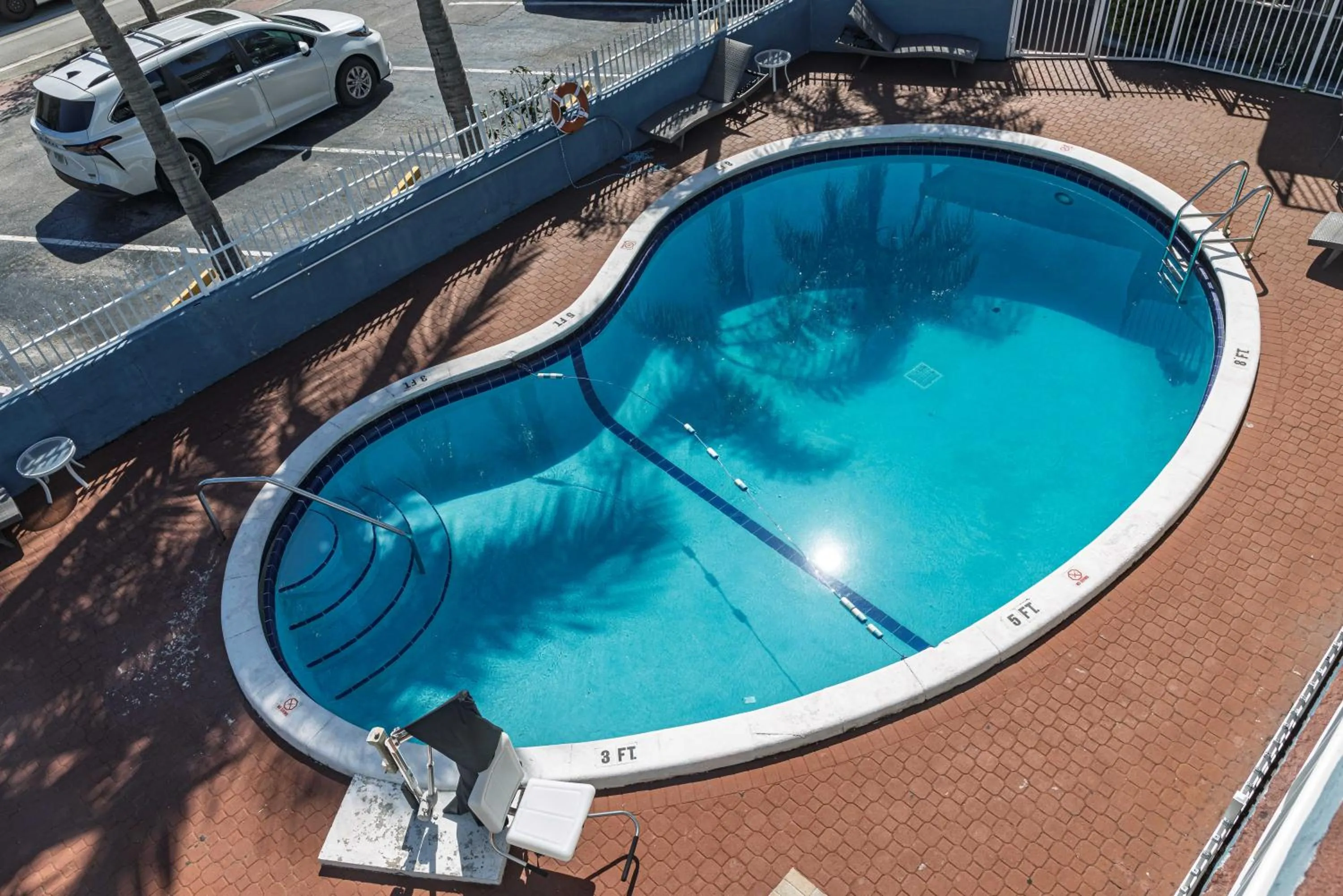 Swimming pool in Ocean Reef Hotel