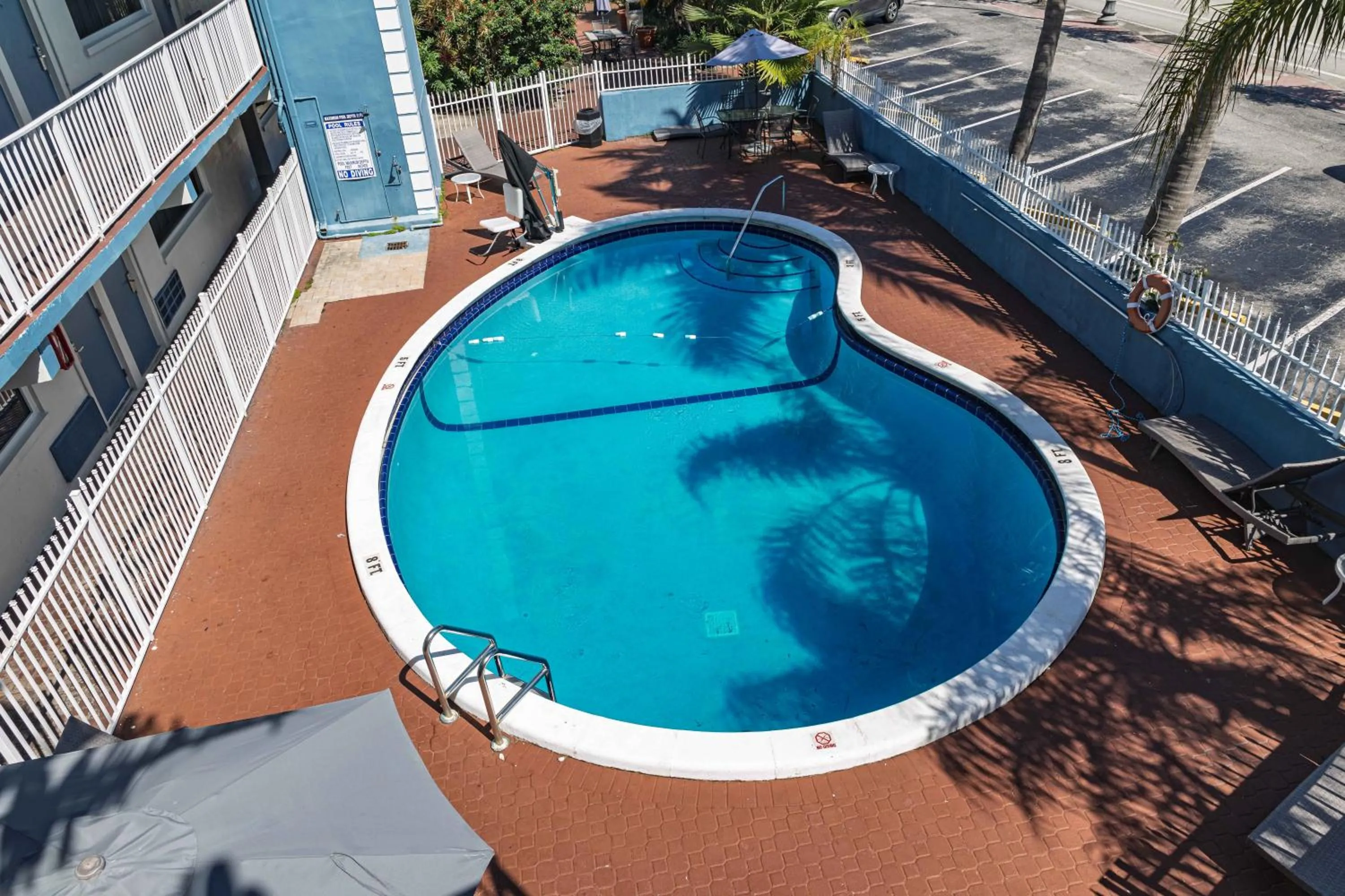 Pool view in Ocean Reef Hotel