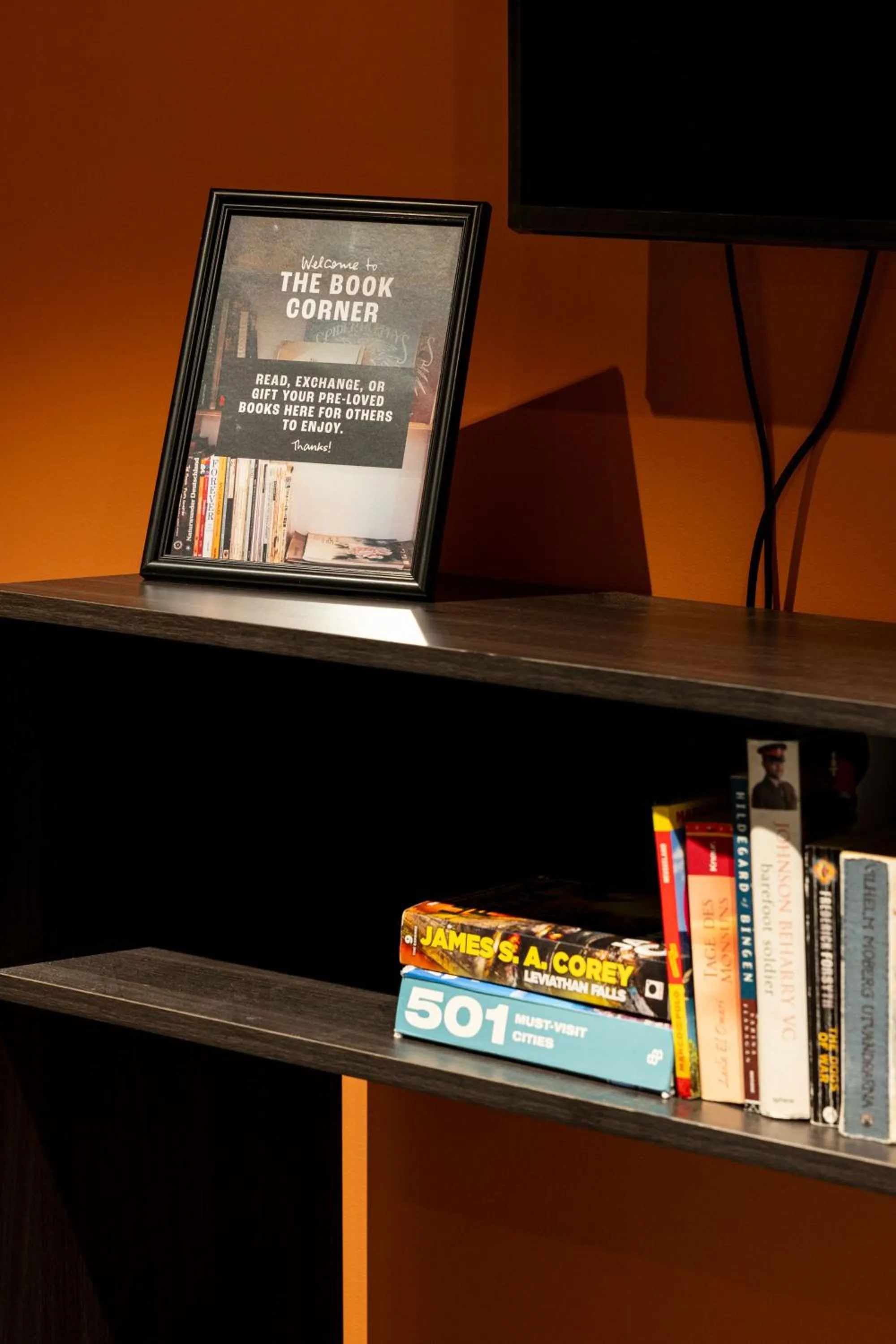 Library in Haka House Queenstown Lakefront