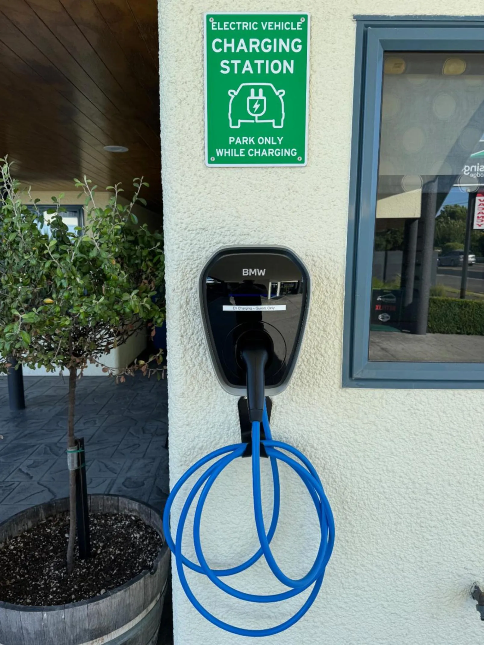 Property building in Bassingers Motor Lodge