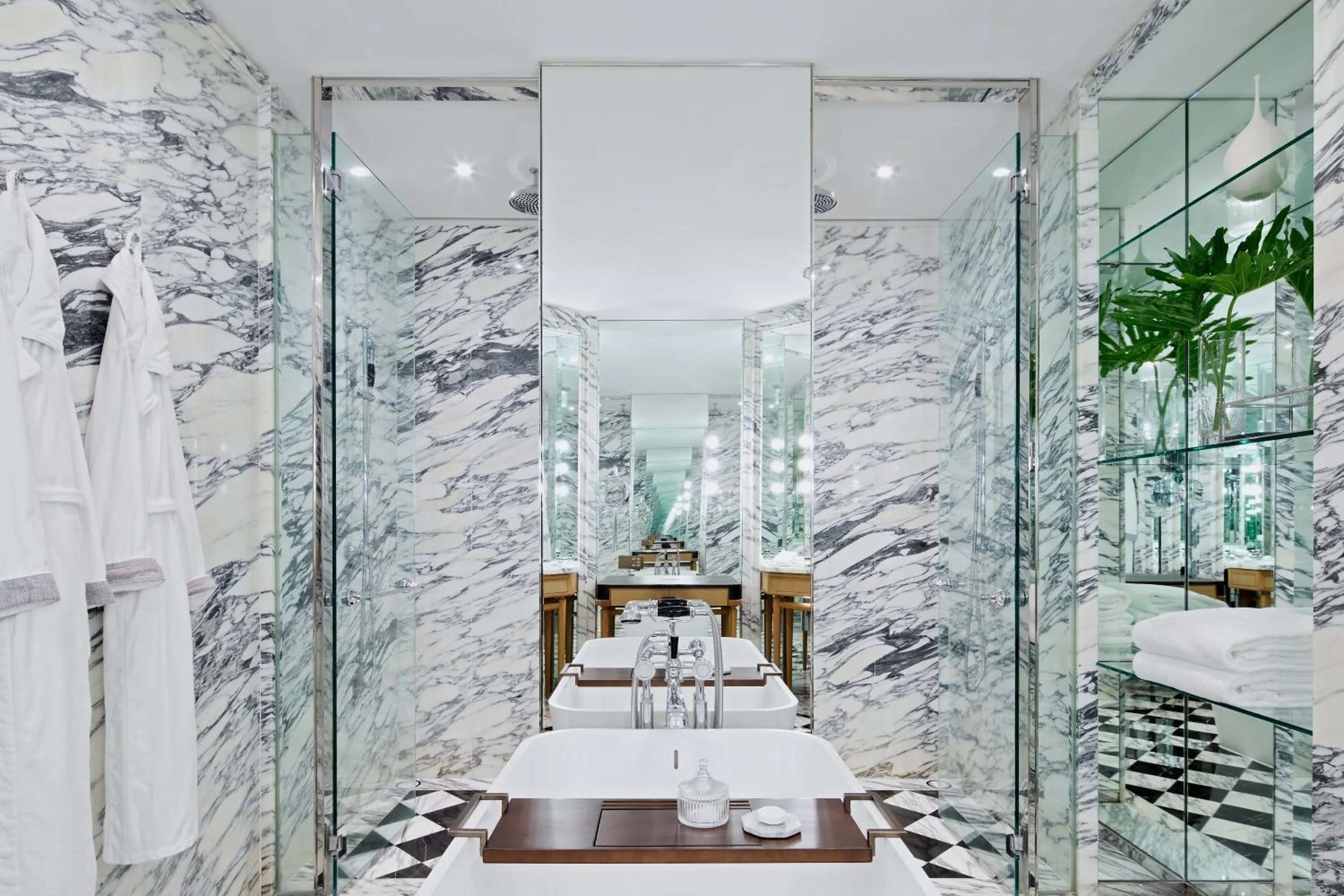 Shower in Rosewood Hong Kong