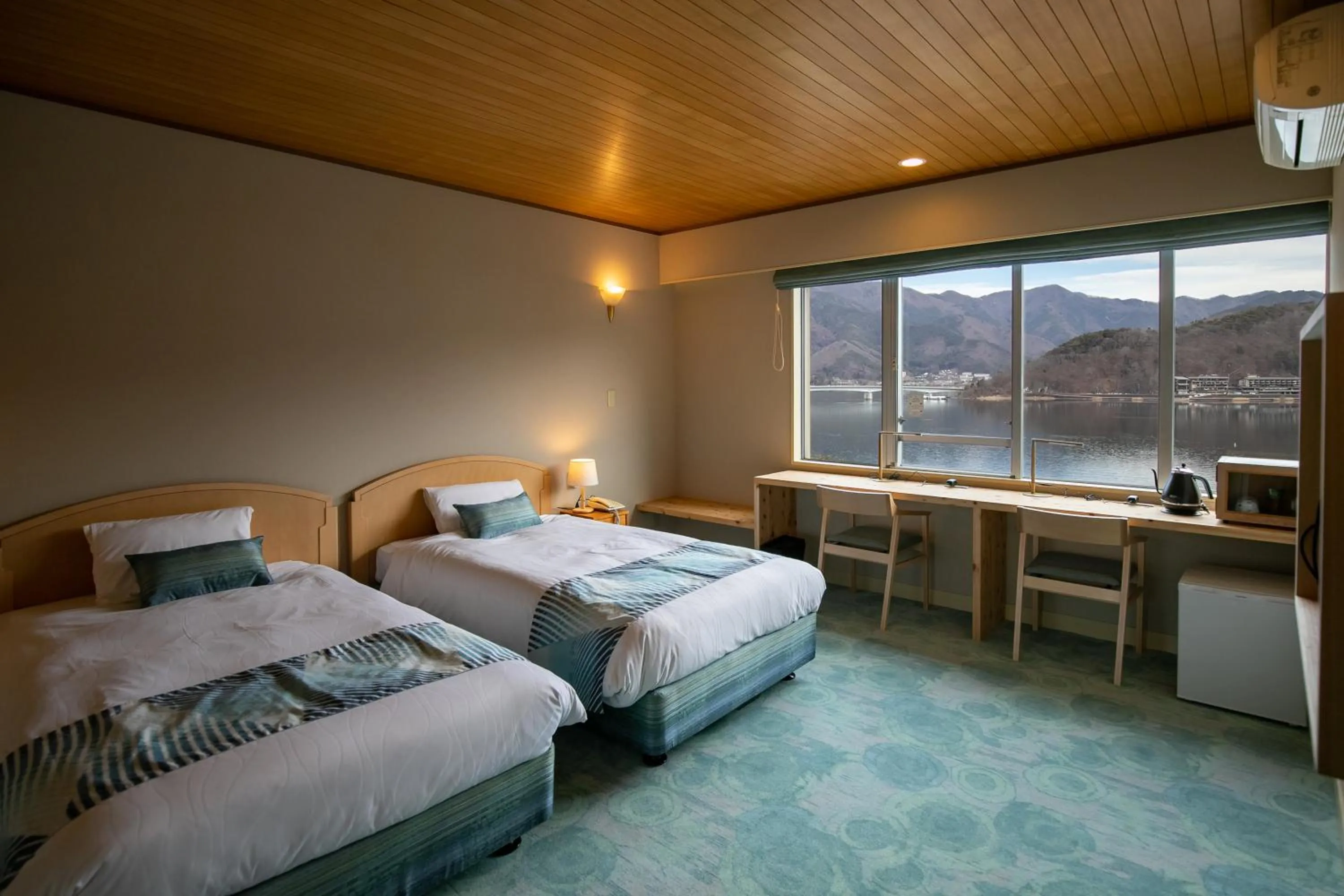 Bed in Fuji Lake Hotel