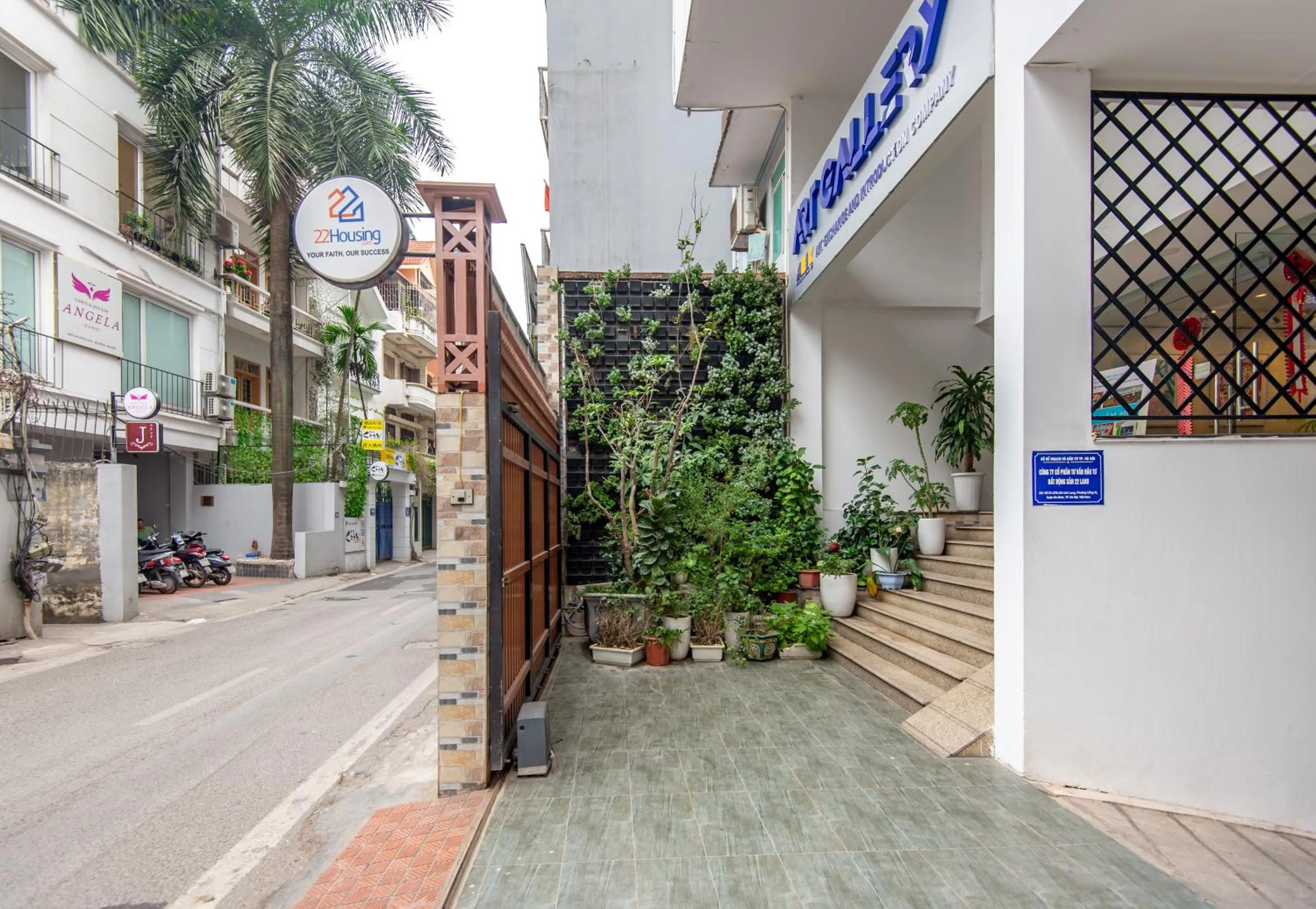 Property building in 22Housing luxury Hotel & Residence 39 Linh Lang