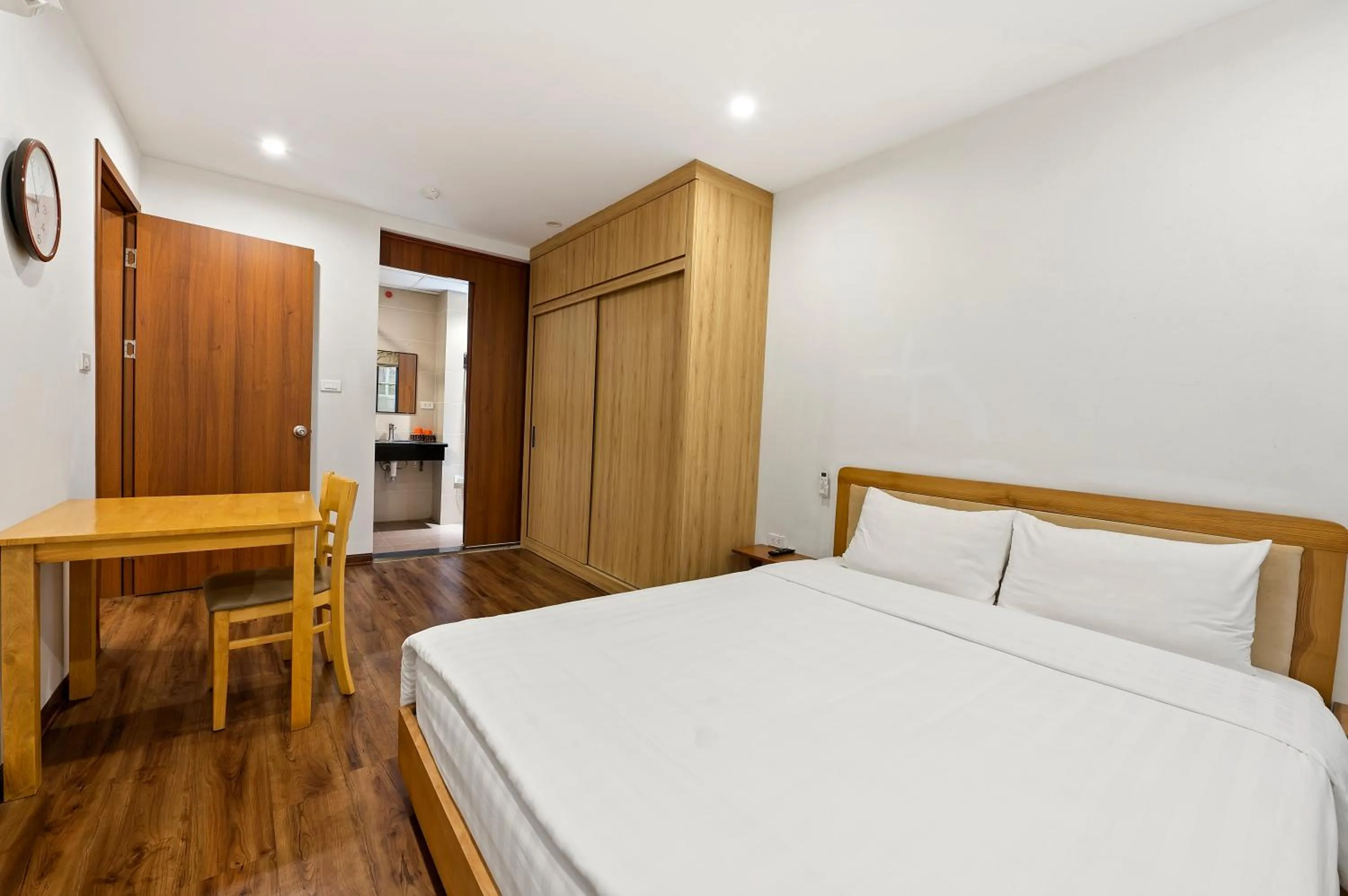 Bed in 22Housing luxury Hotel & Residence 39 Linh Lang
