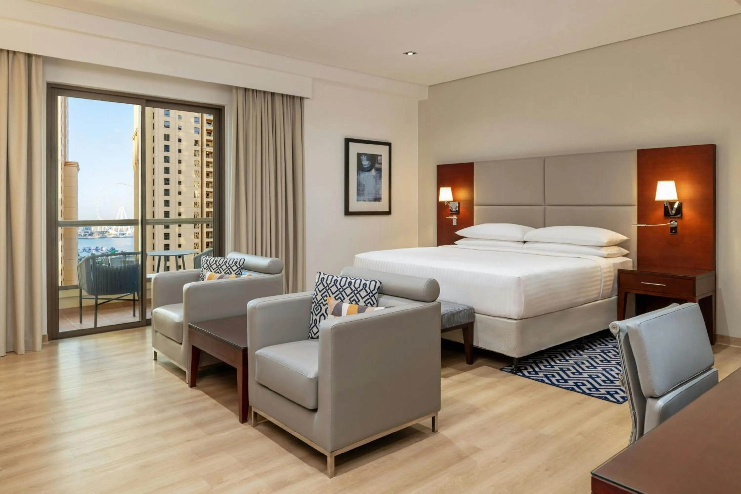 Photo of the whole room, Bed in Sheraton The Walk, Dubai