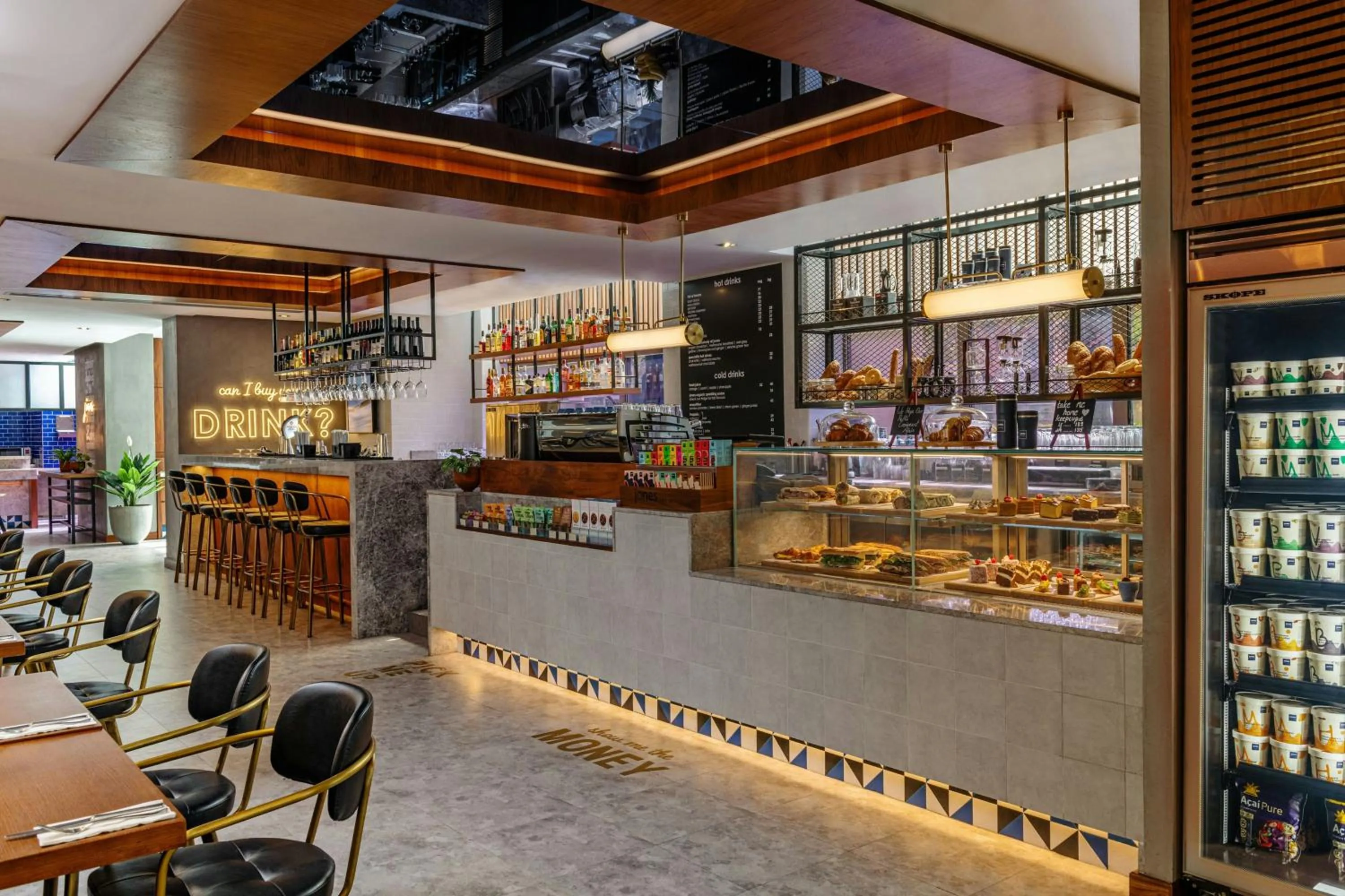 Restaurant/places to eat in Sheraton The Walk, Dubai