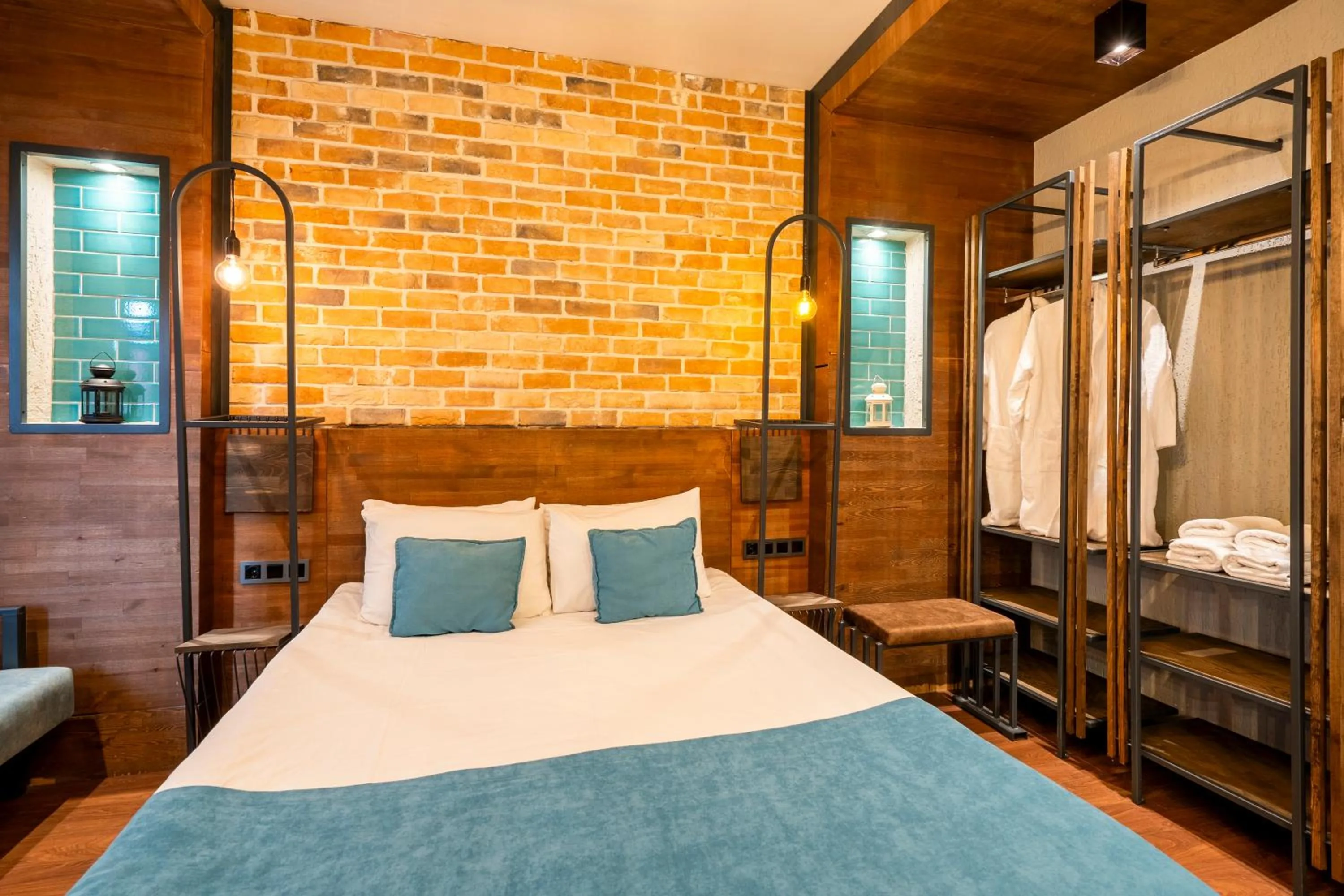 Bedroom, Bed in Cube Suites