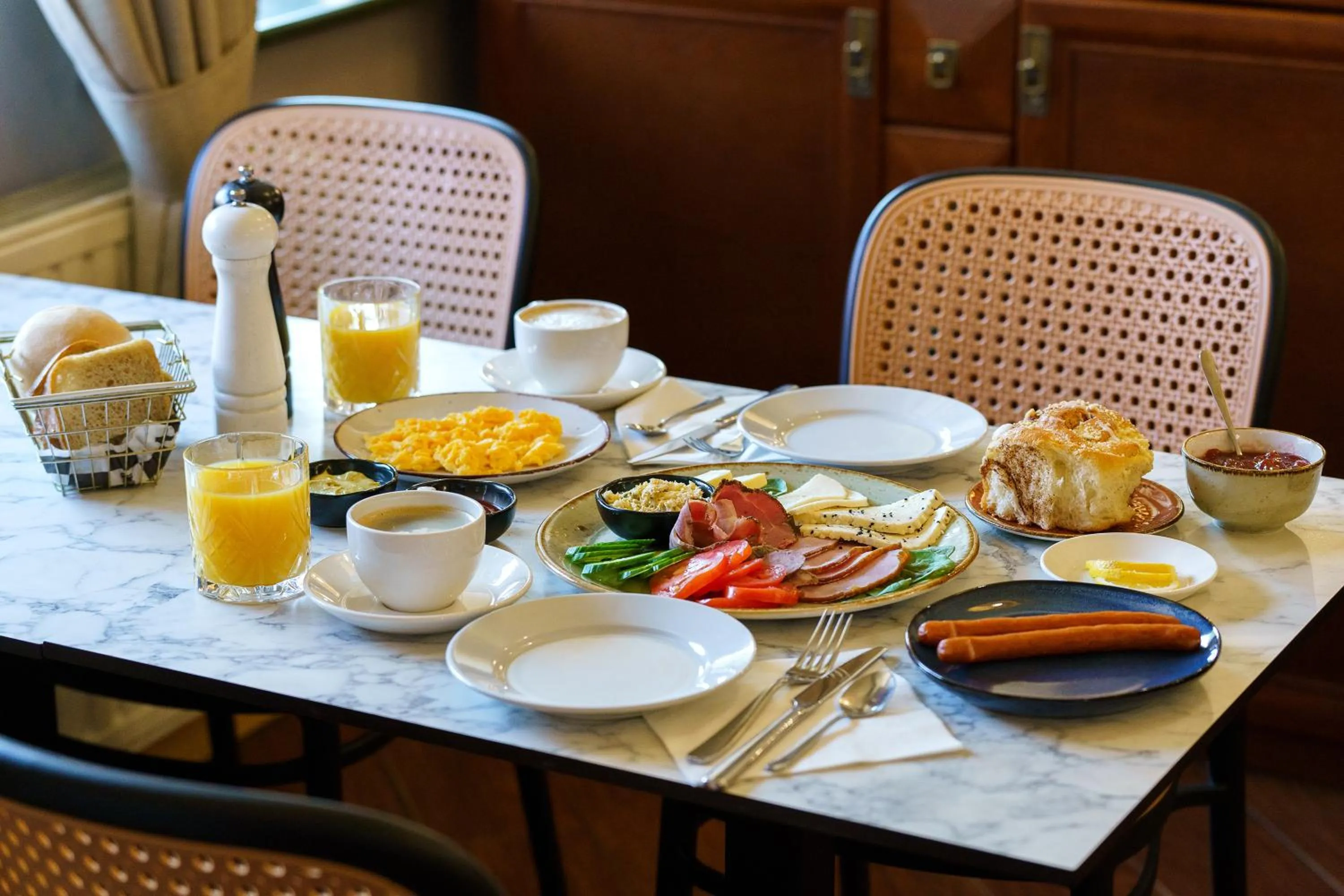 Food and drinks in Szuflada Rooms