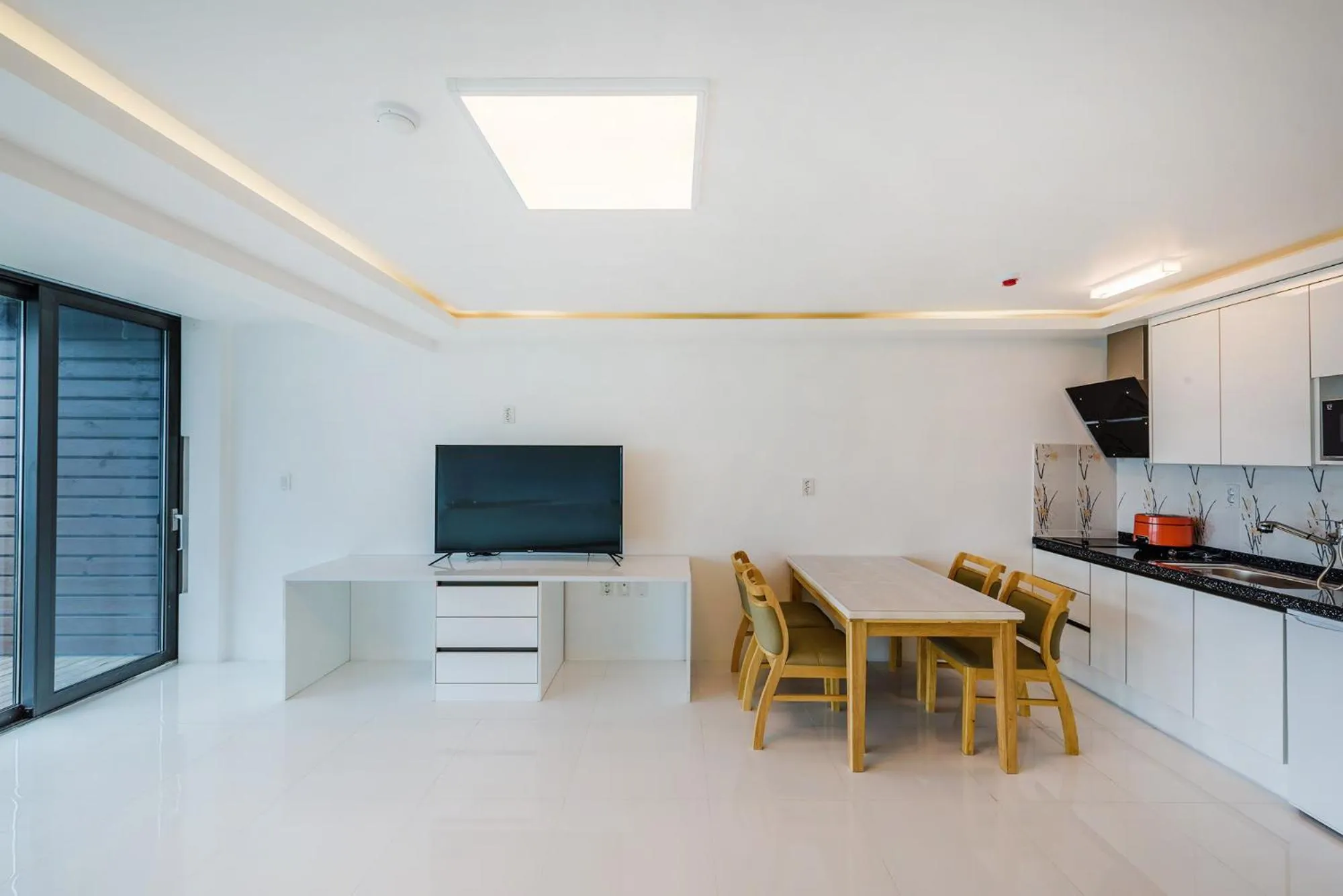 Dining Area in Castle Pool Resort