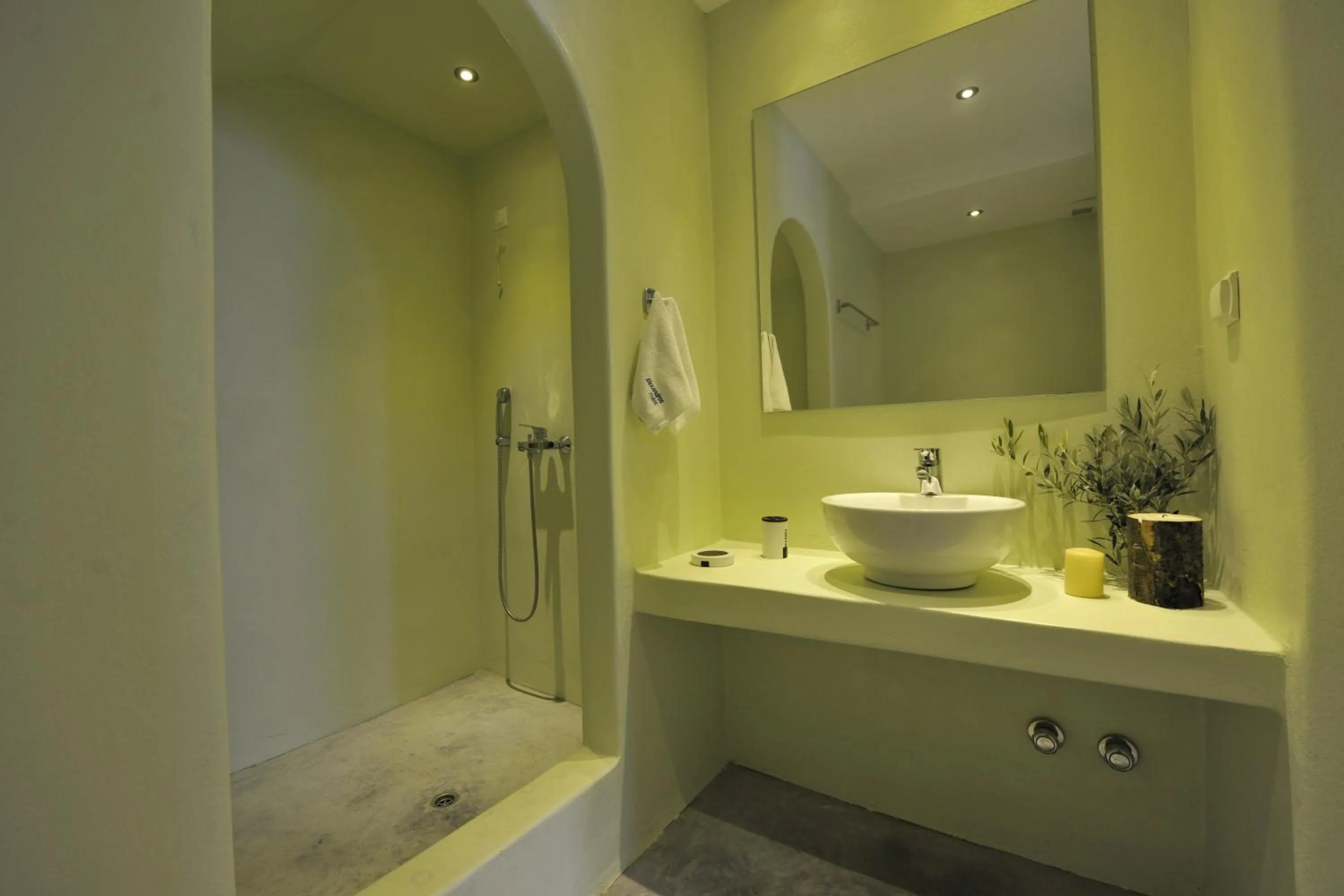 Bathroom in Alexandros Studios