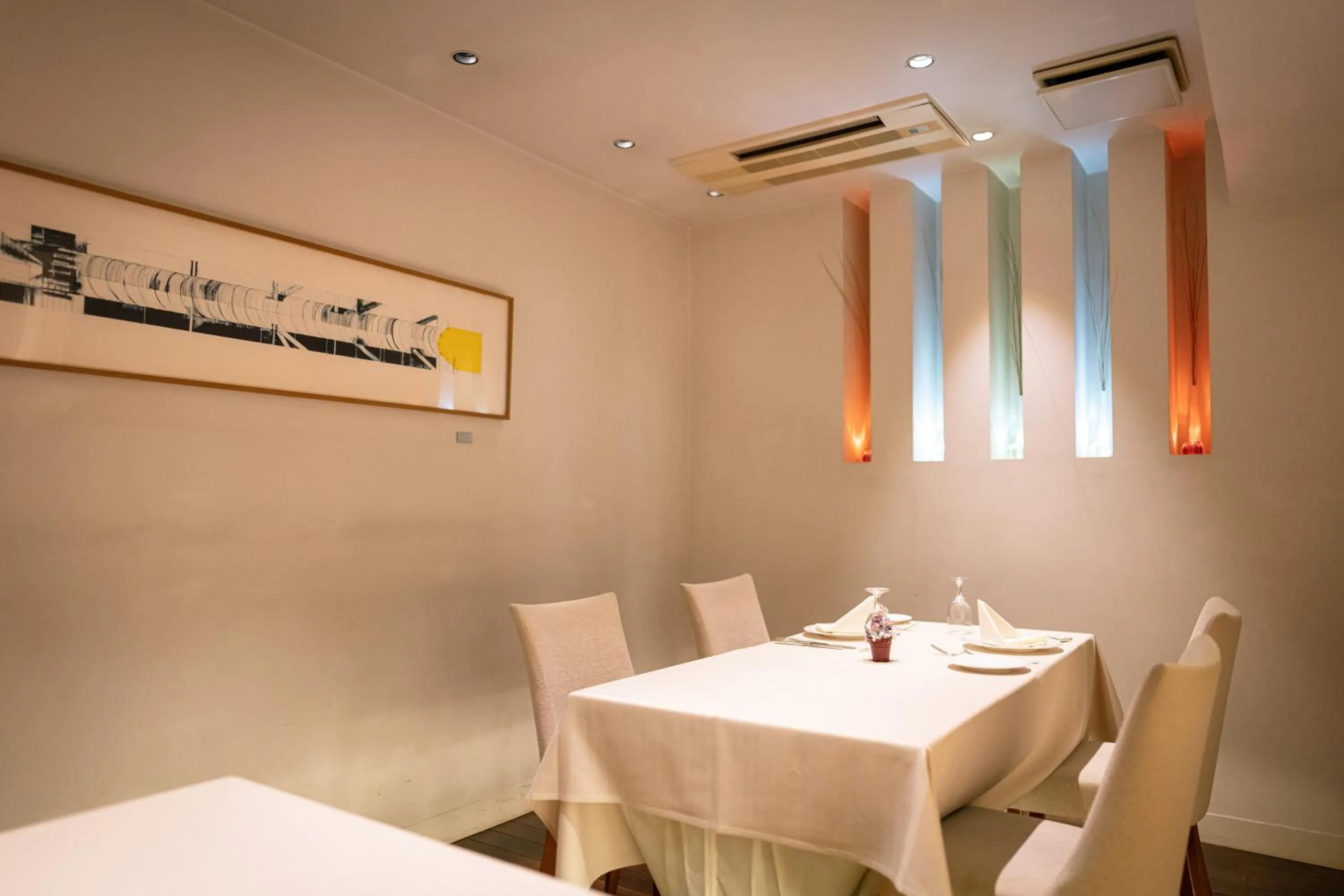 Restaurant/places to eat in Chigusa Hotel