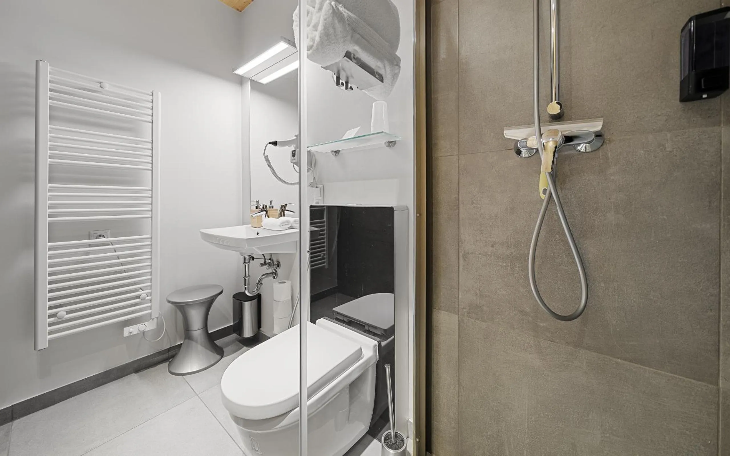 Bathroom in Aparthotel Zell am See (Contactless Check-In)