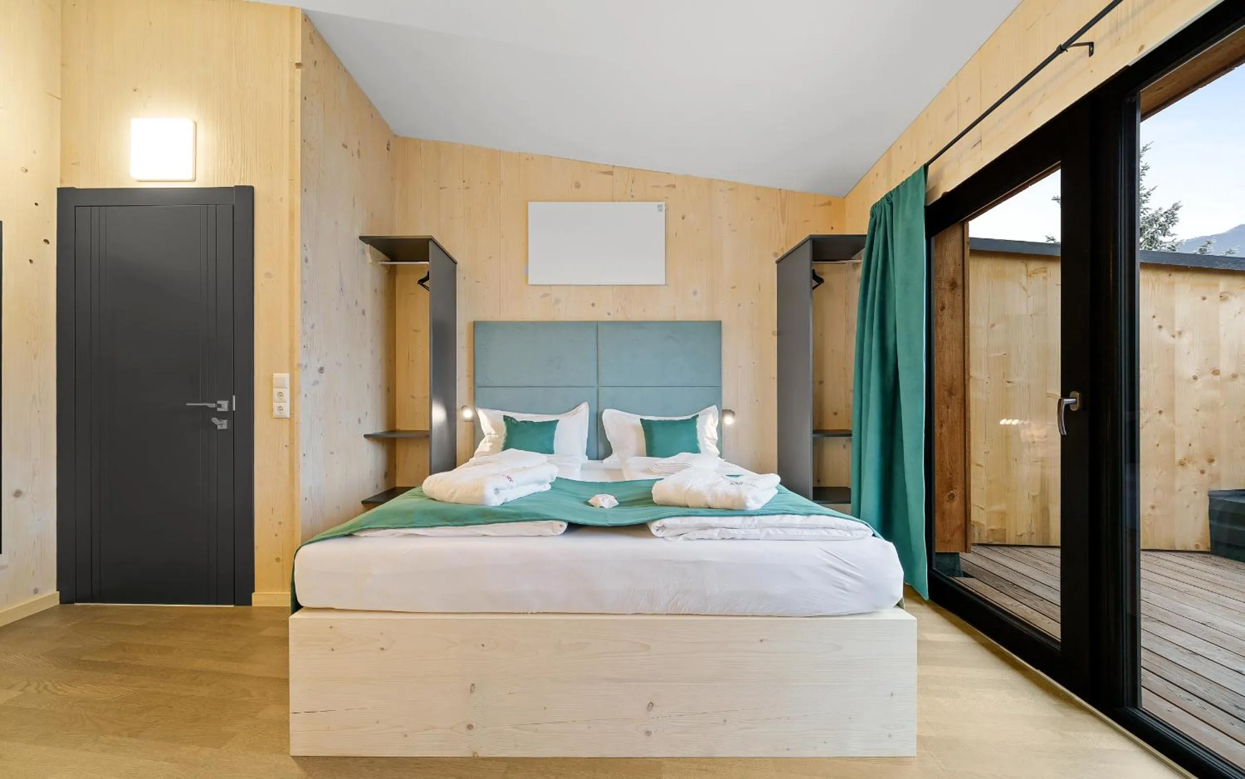 Bed in Aparthotel Zell am See (Contactless Check-In)