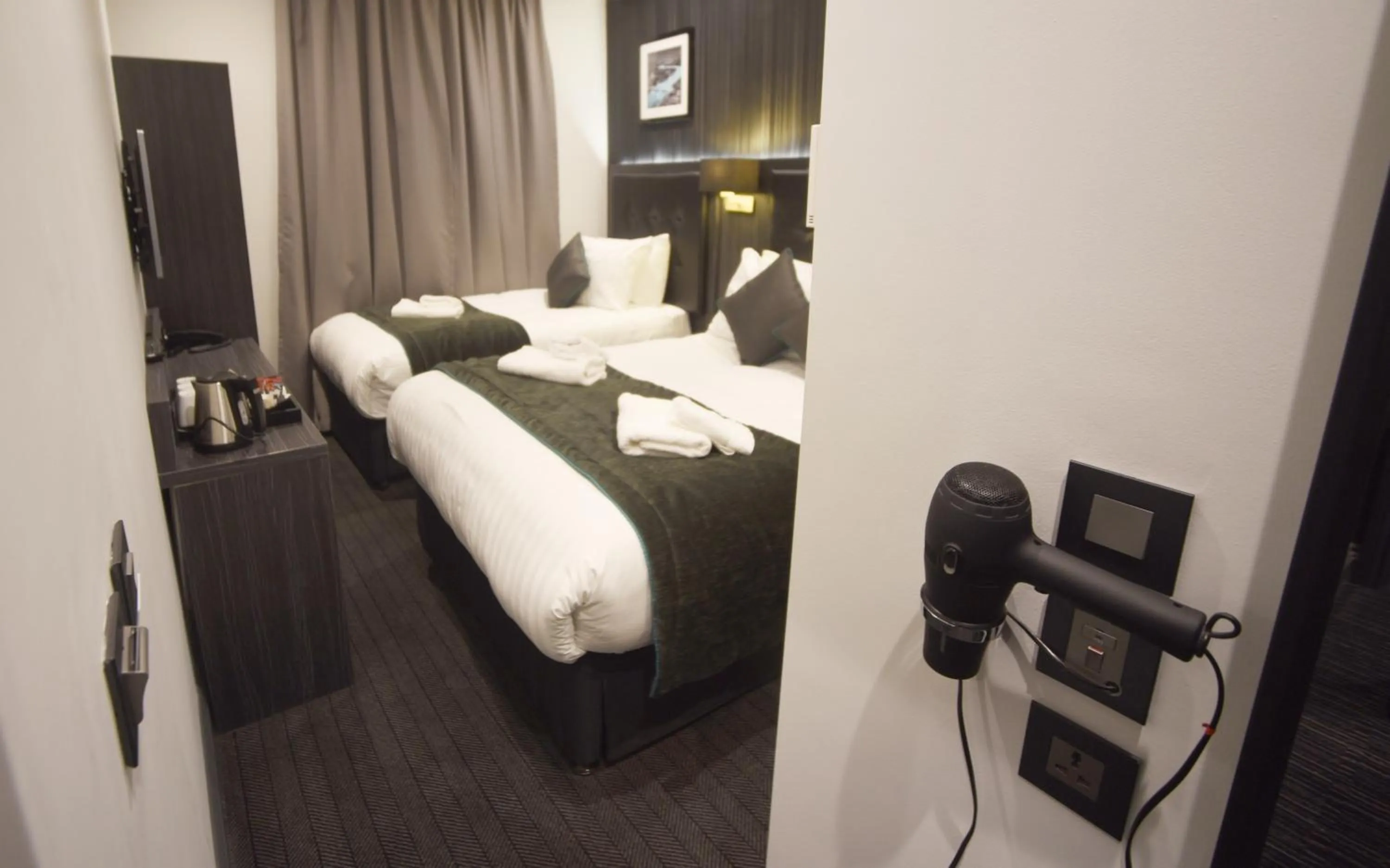 Coffee/tea facilities, Bed in The Pack And Carriage London