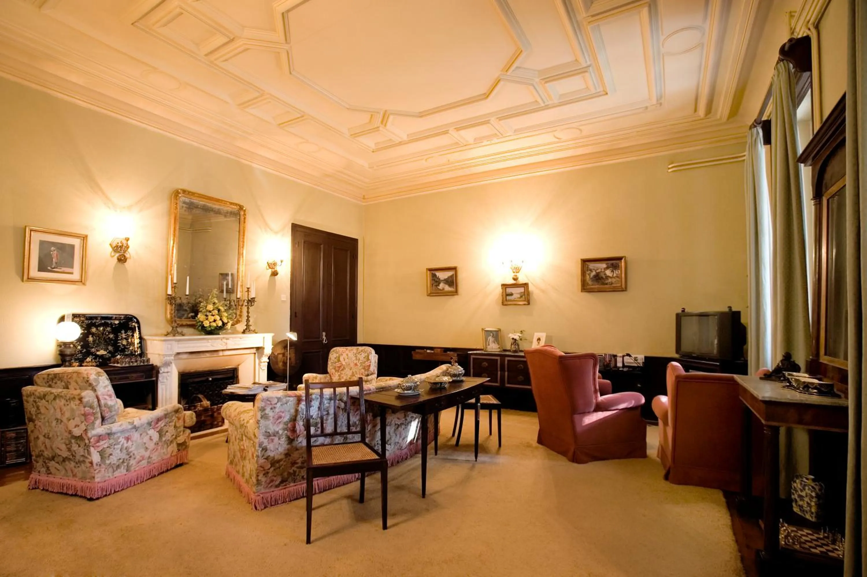 Living room in Vila Duparchy