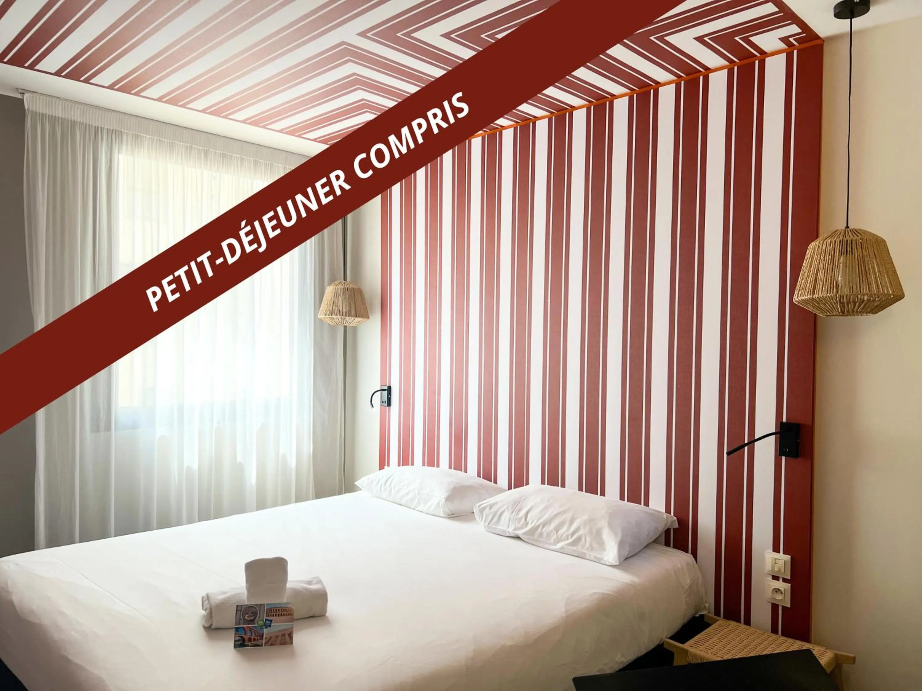 Property building, Bed in ibis Styles Nimes Gare Centre