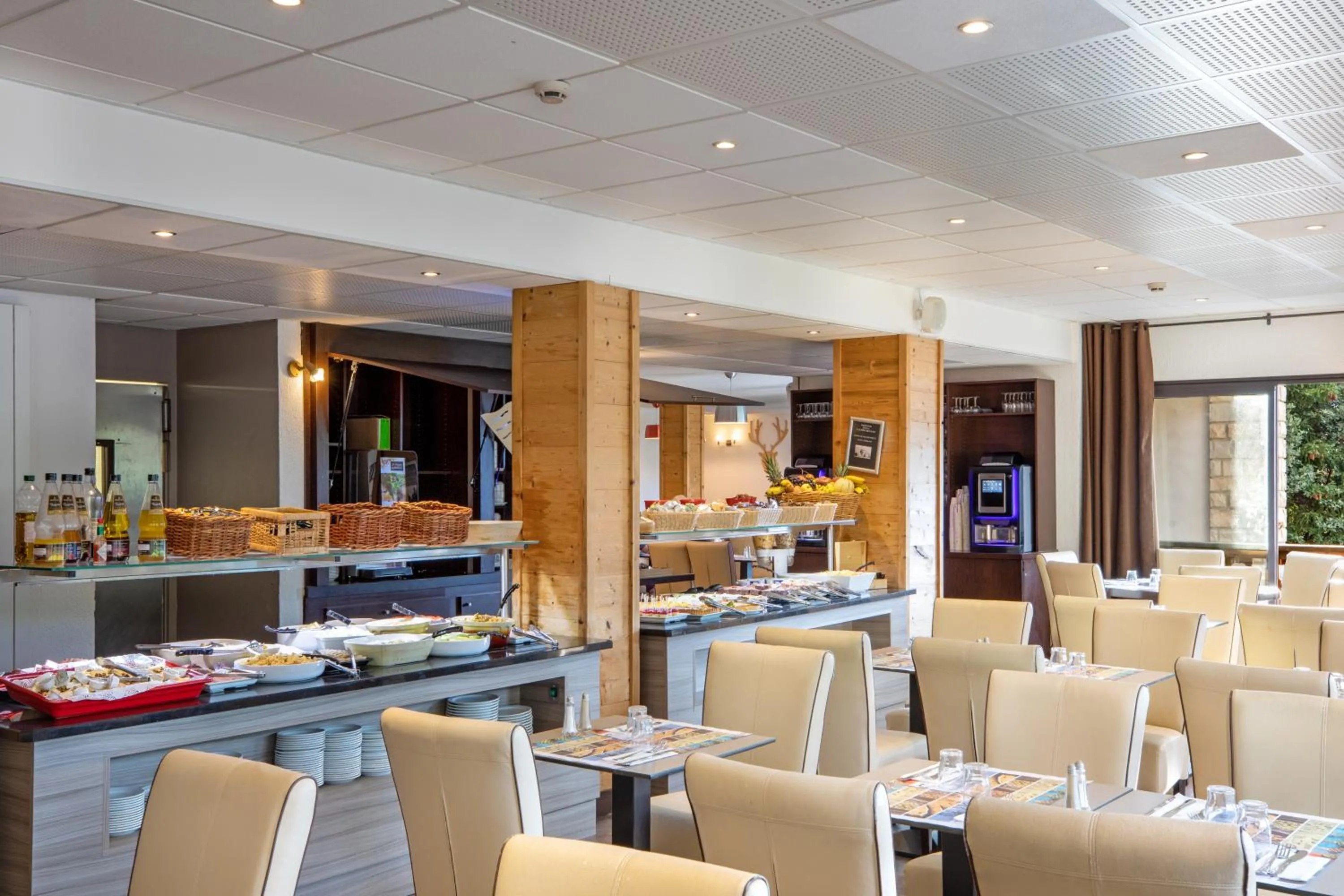 Breakfast in SOWELL RESIDENCES Pra Loup