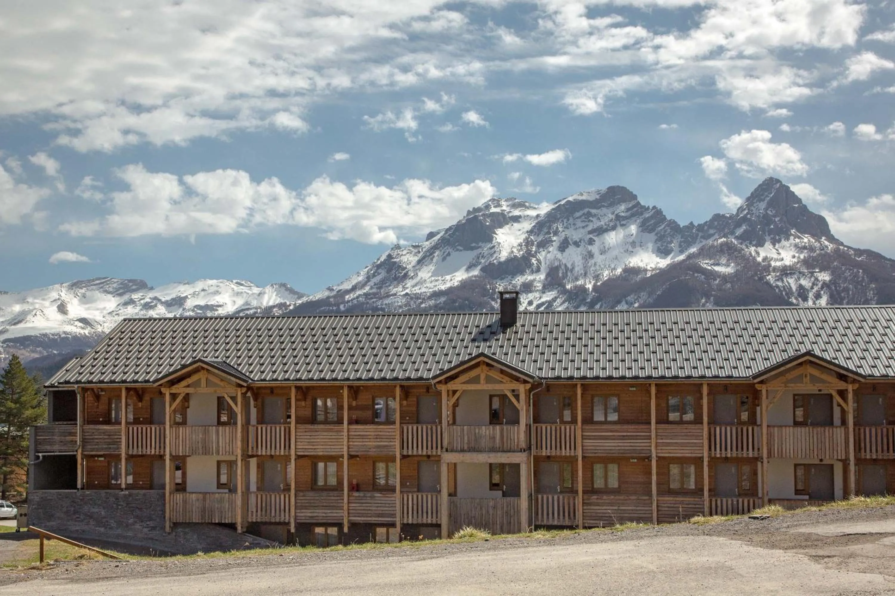 Property building in SOWELL RESIDENCES Pra Loup