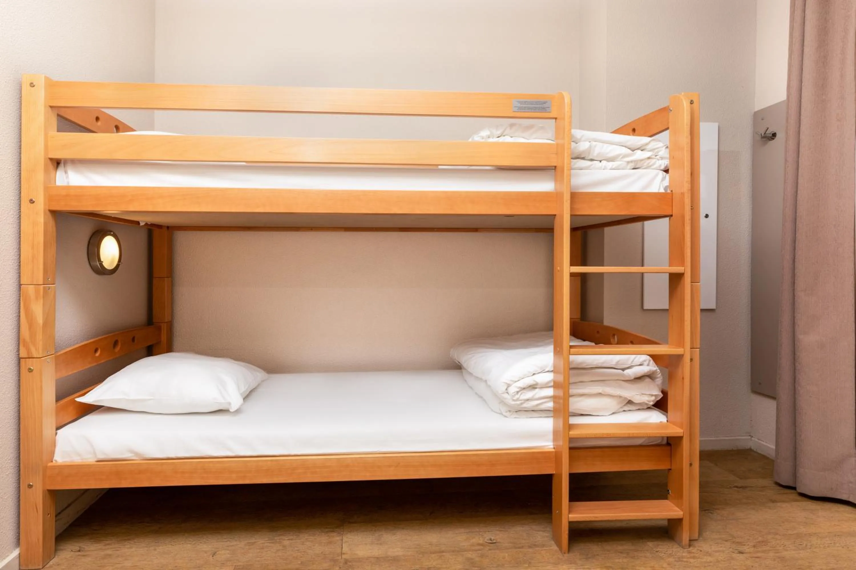 bunk bed, Bed in SOWELL RESIDENCES Pra Loup
