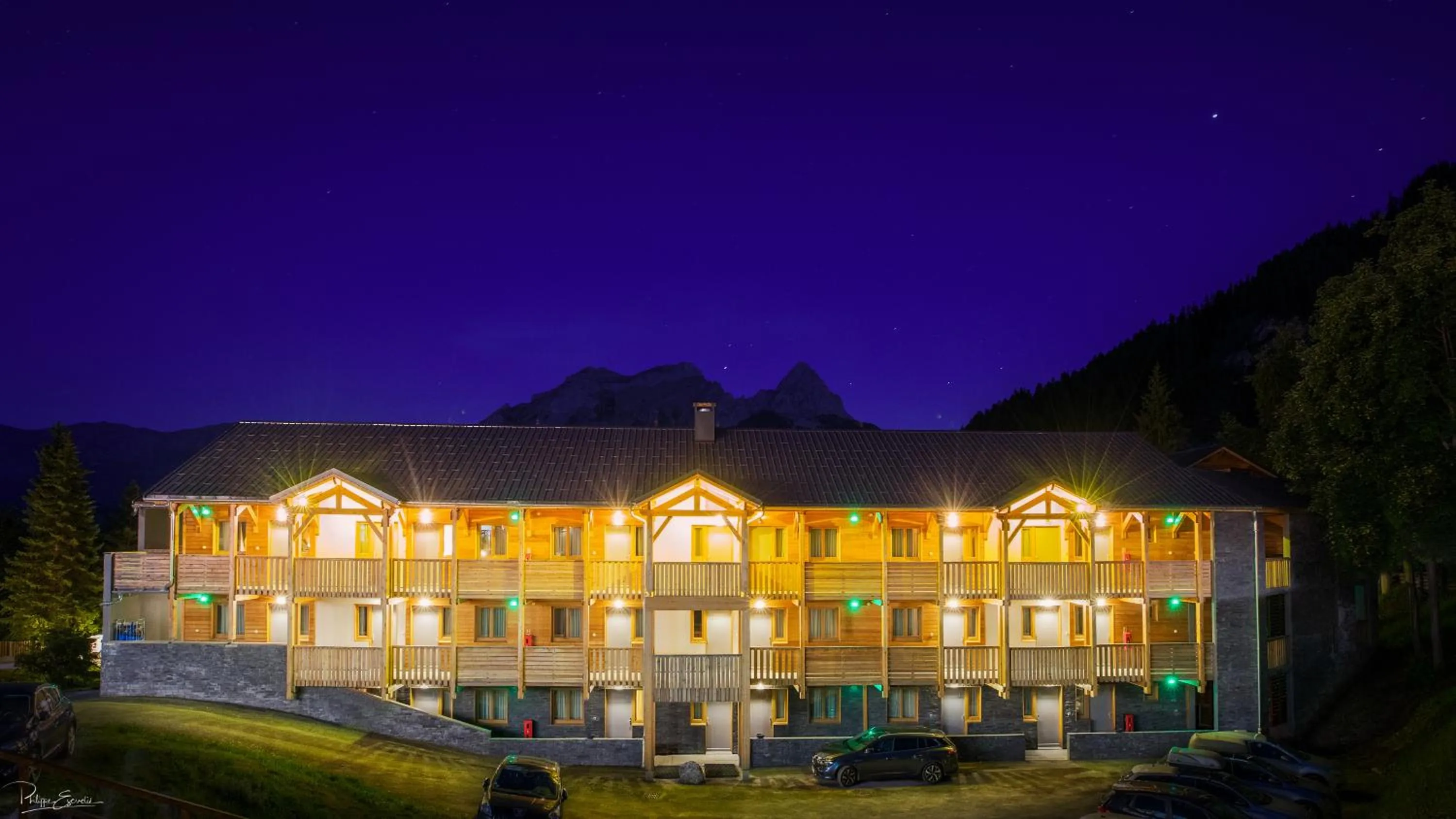 Facade/entrance in SOWELL RESIDENCES Pra Loup