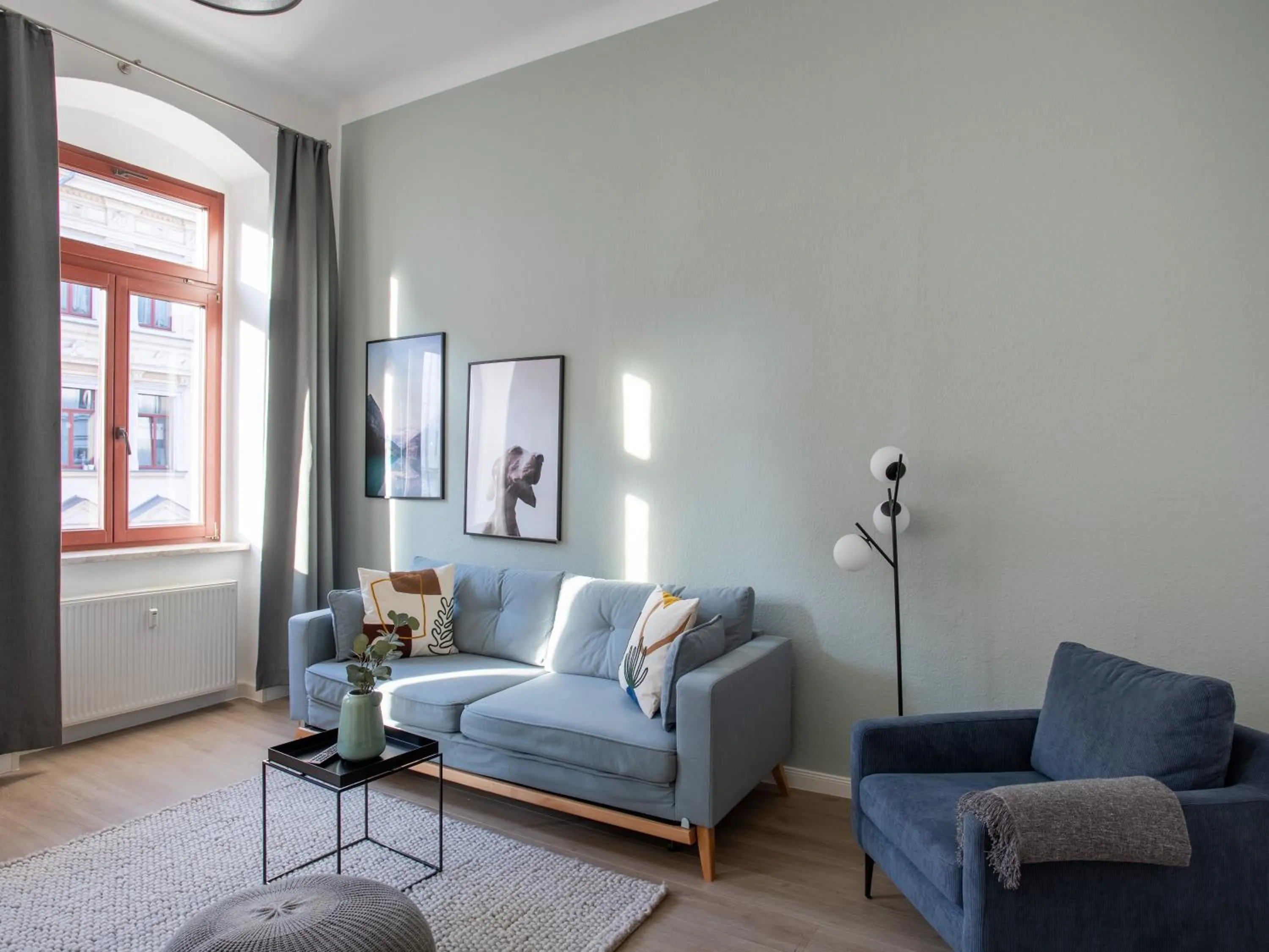 Living room in Limehome Dresden Hoyerswerdaerstraße