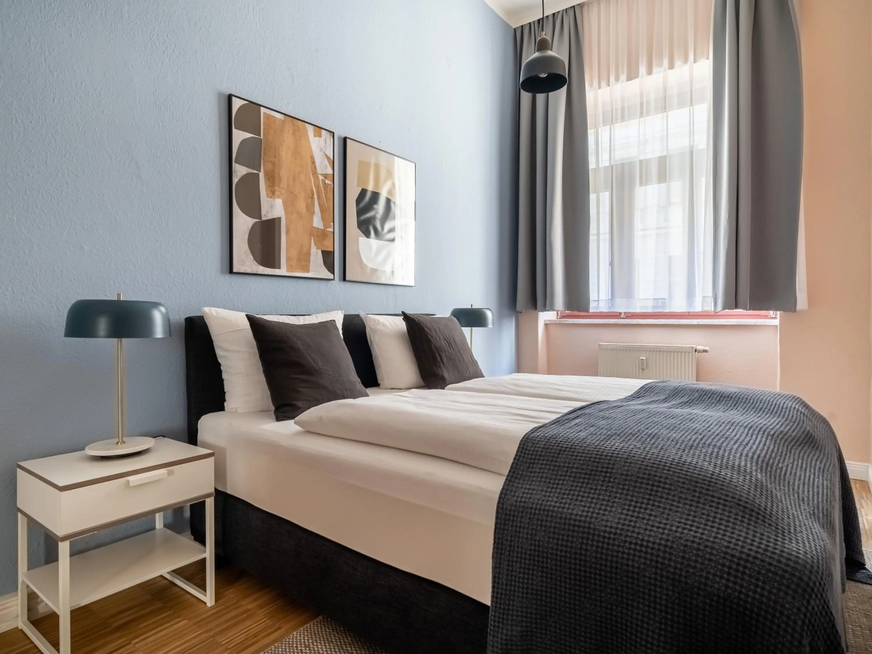 Bed in Limehome Dresden Hoyerswerdaerstraße