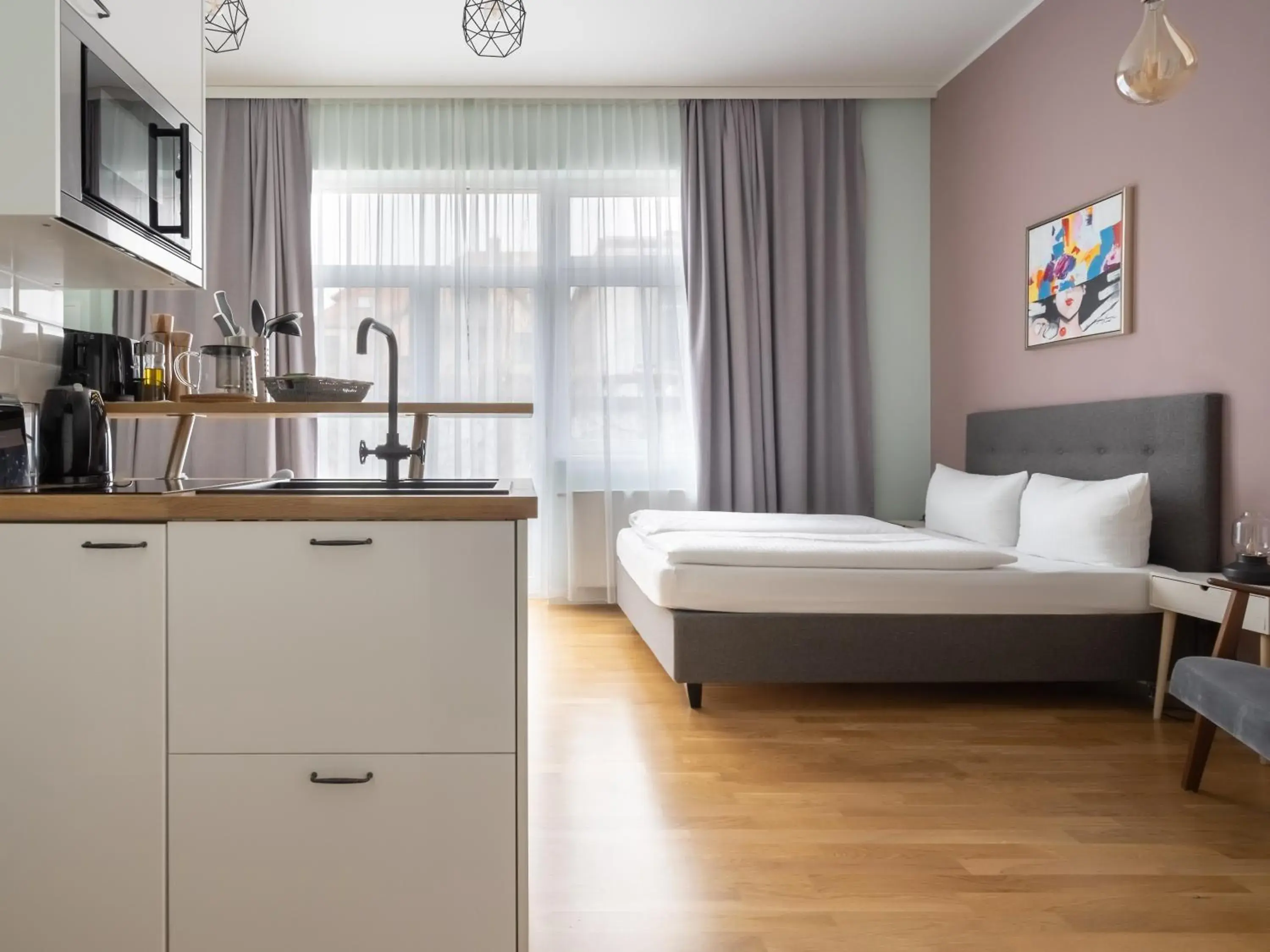 Suite with Bathtub in Limehome Dresden Tannenstraße Suite with Bathtub in Limehome Dresden Tannenstraße