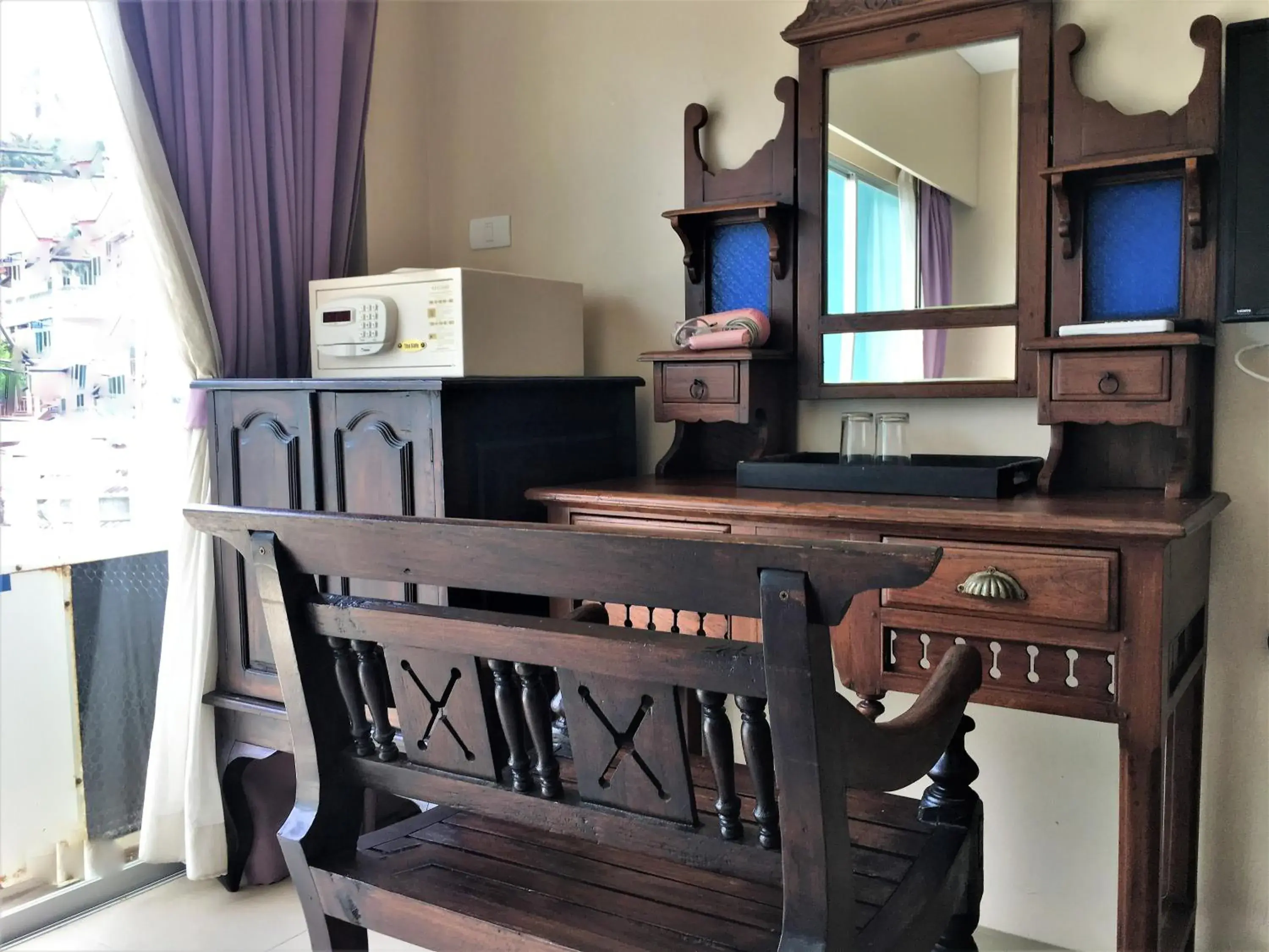 King Room with Mountain View in Freedom Kata King Room with Mountain View in Freedom Kata