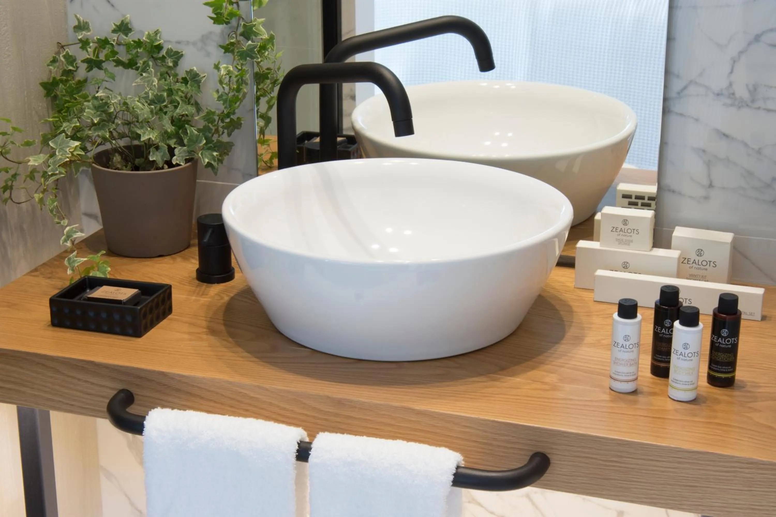 Bathroom in COCO-MAT Athens Jumelle