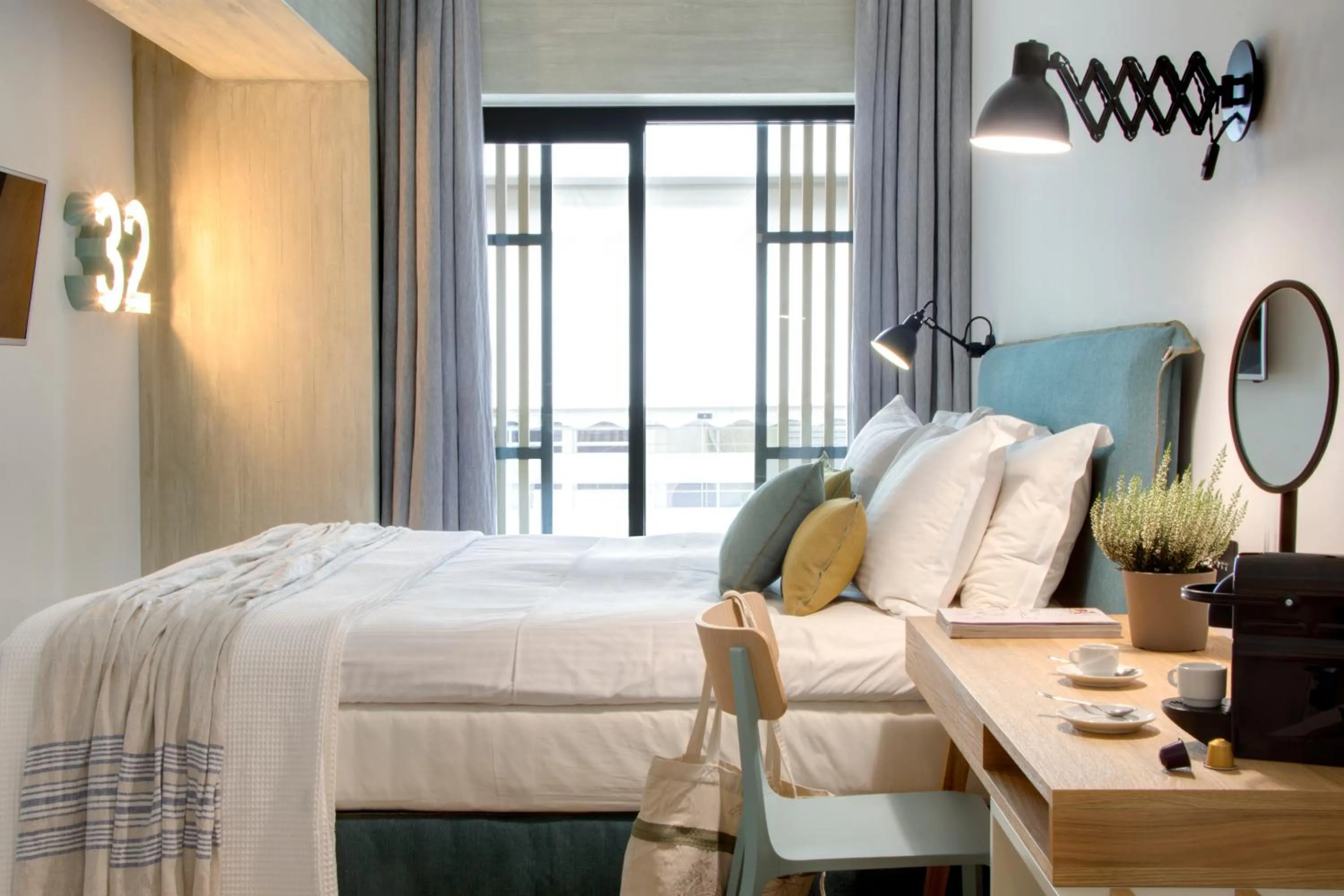 Bed in COCO-MAT Athens Jumelle