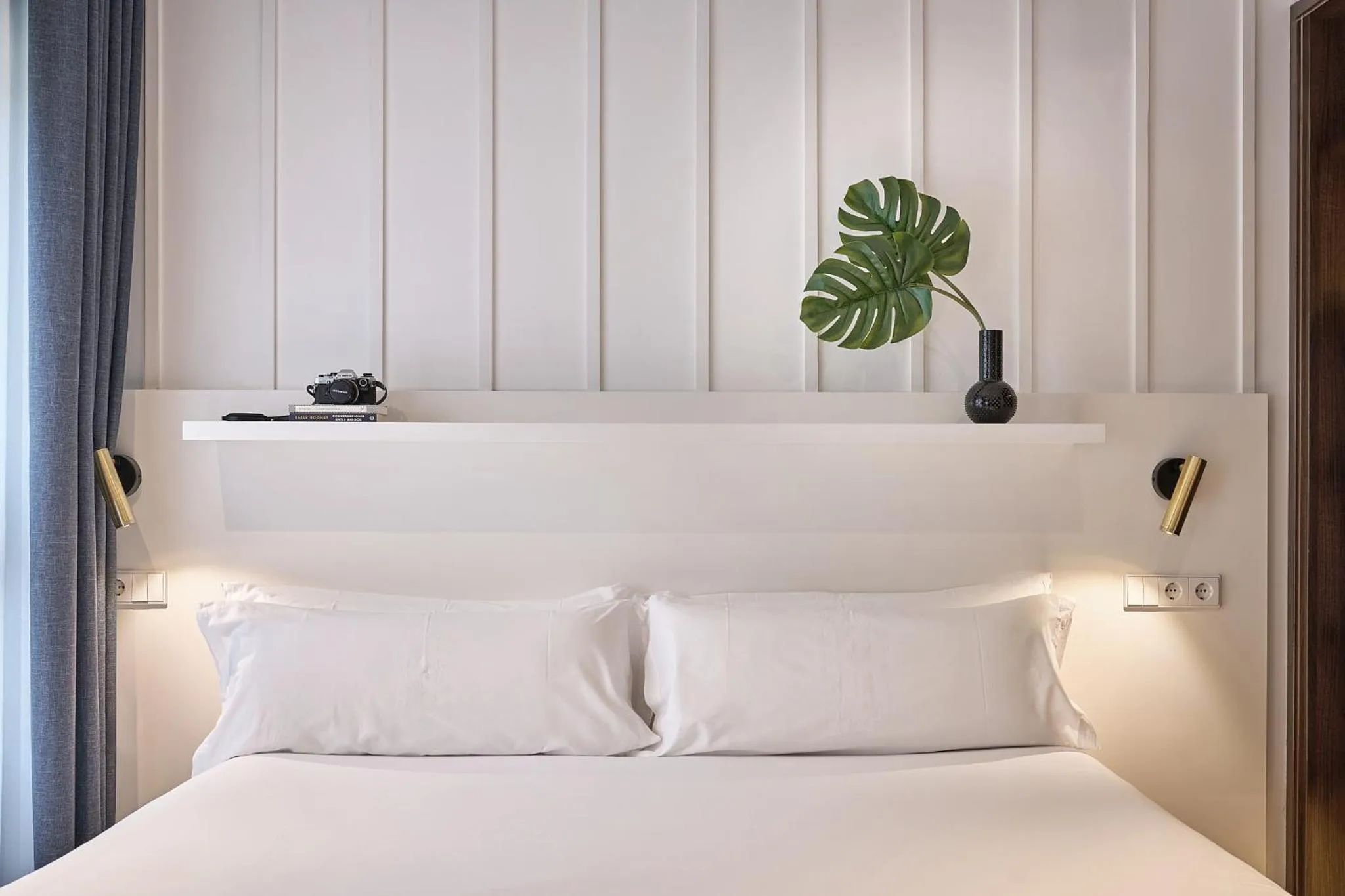 Bed in Ramirez Flats Valencia