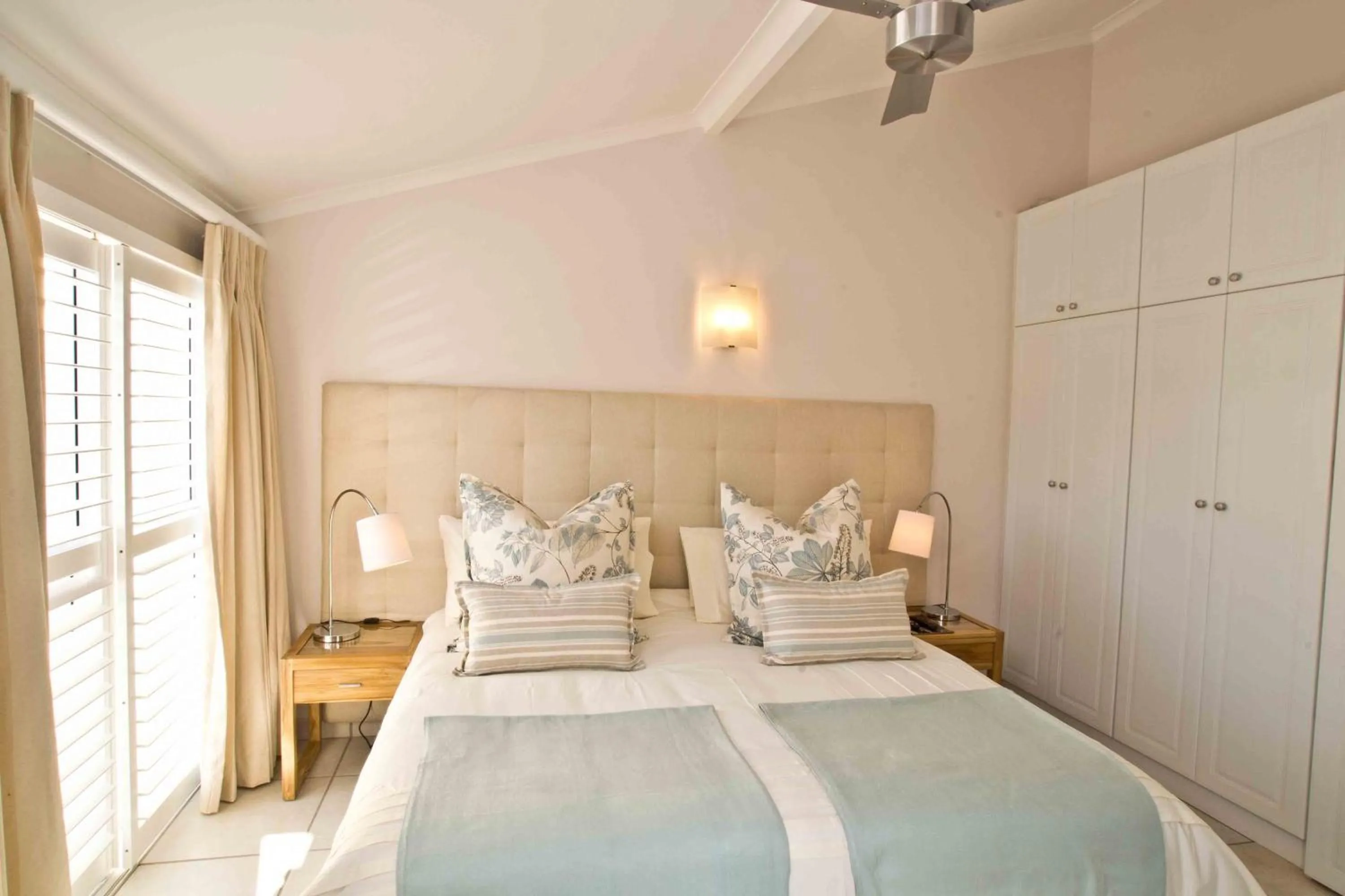 Bedroom, Bed in D3 Sea Lodge - by Stay in Umhlanga