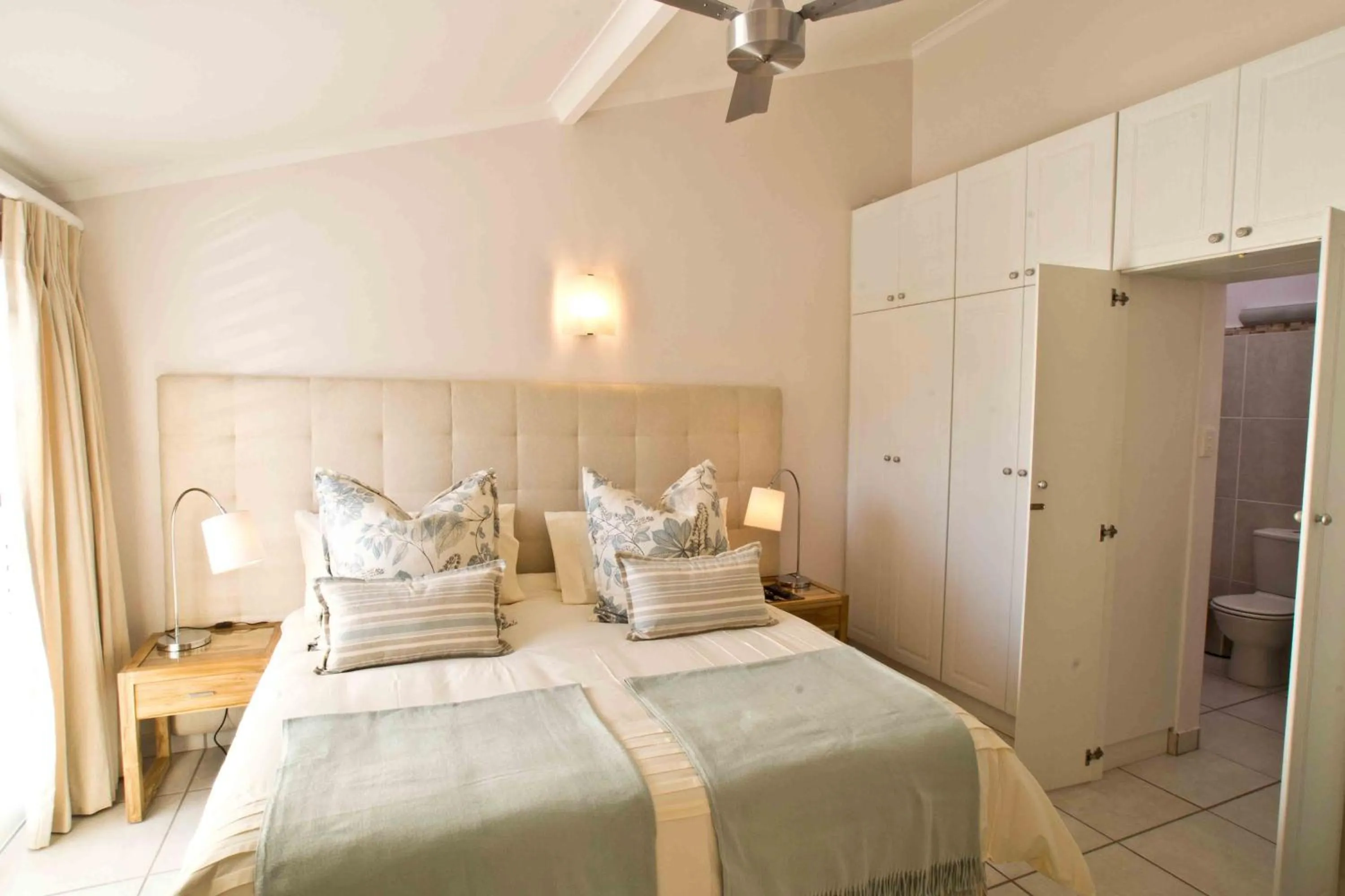 Bedroom, Bed in D3 Sea Lodge - by Stay in Umhlanga