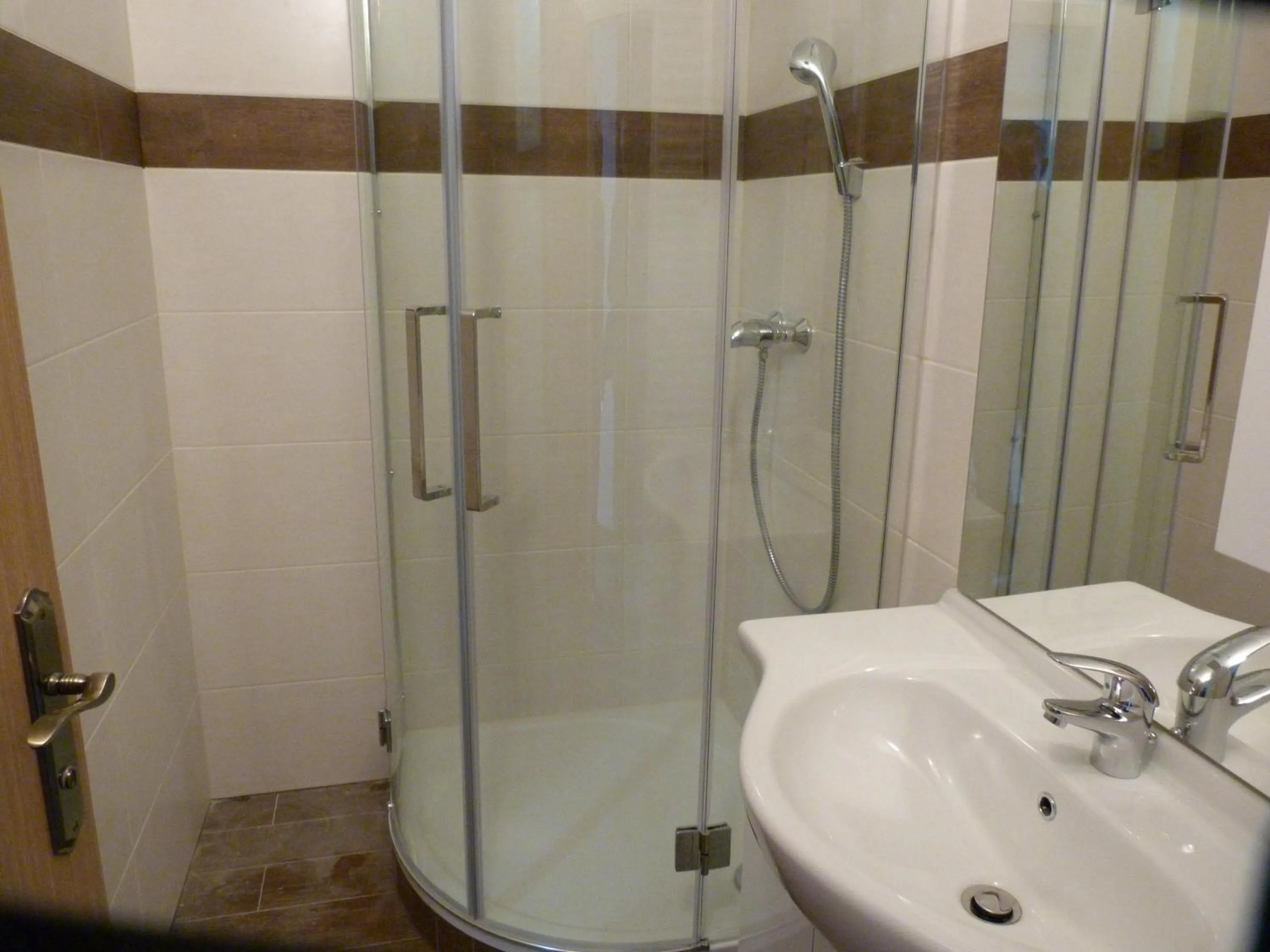 Bathroom in Hotel-Restaurant zum Donaueck Mauthausen