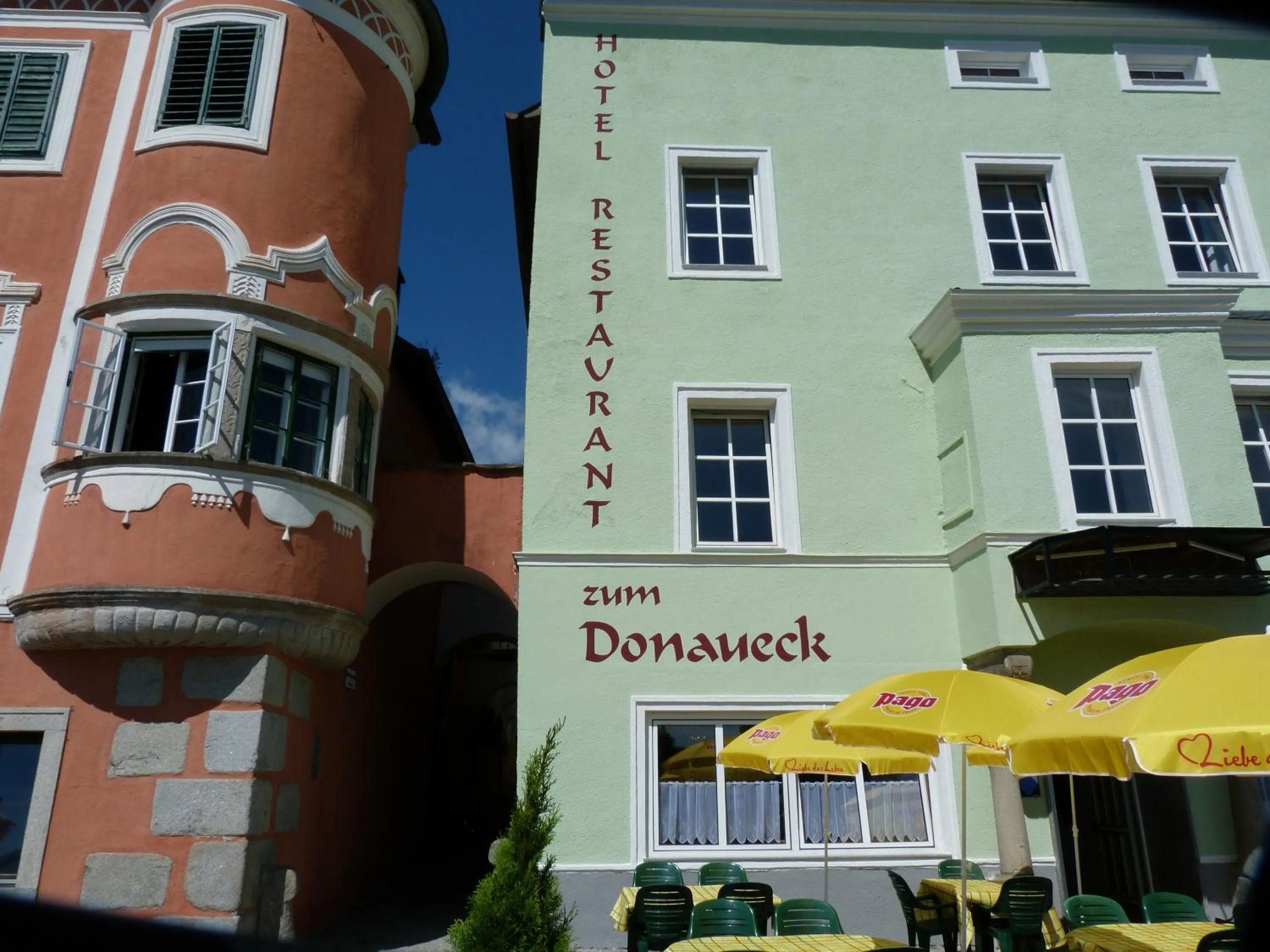 Facade/entrance in Hotel-Restaurant zum Donaueck Mauthausen