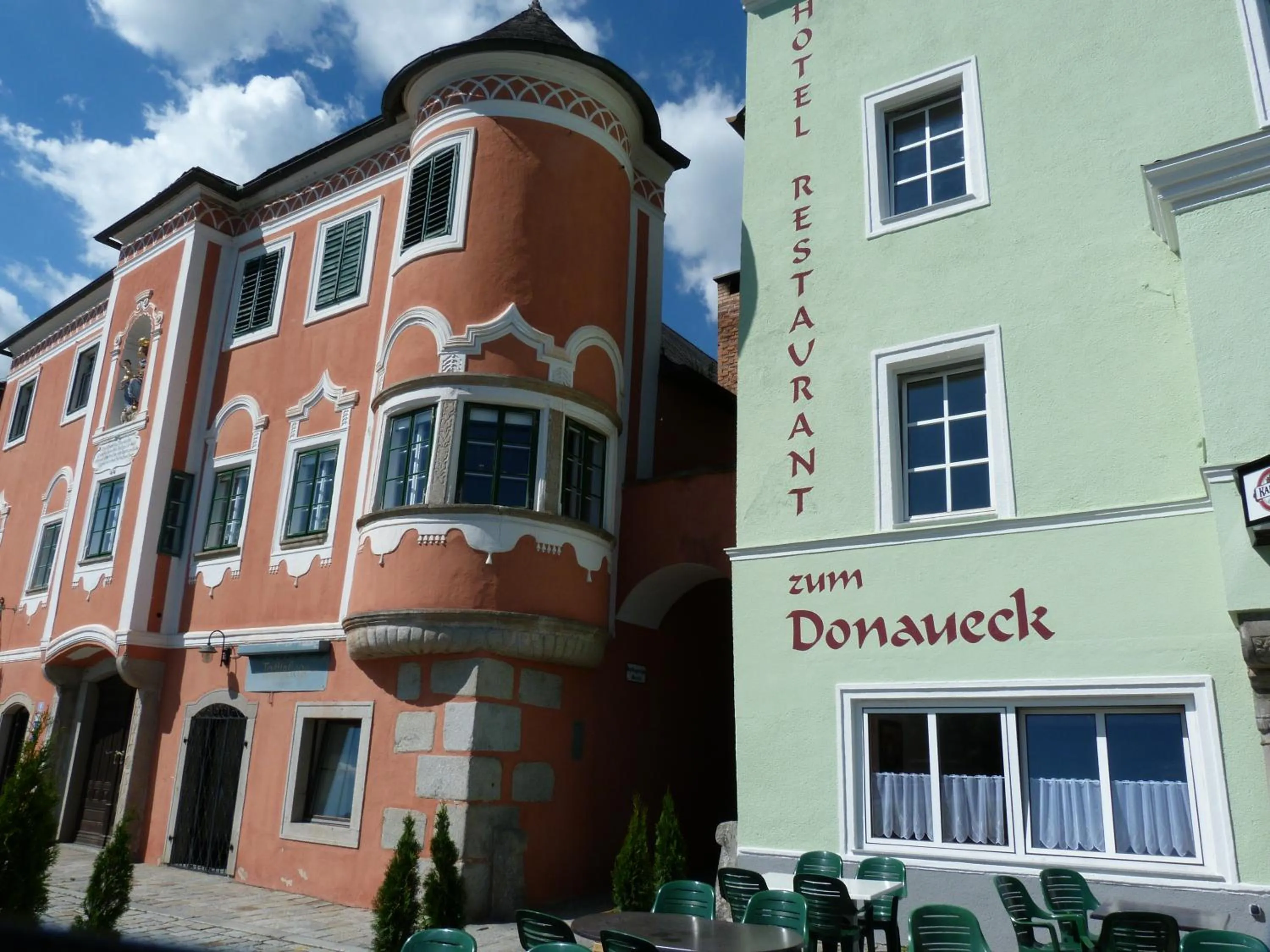 Property building in Hotel-Restaurant zum Donaueck Mauthausen