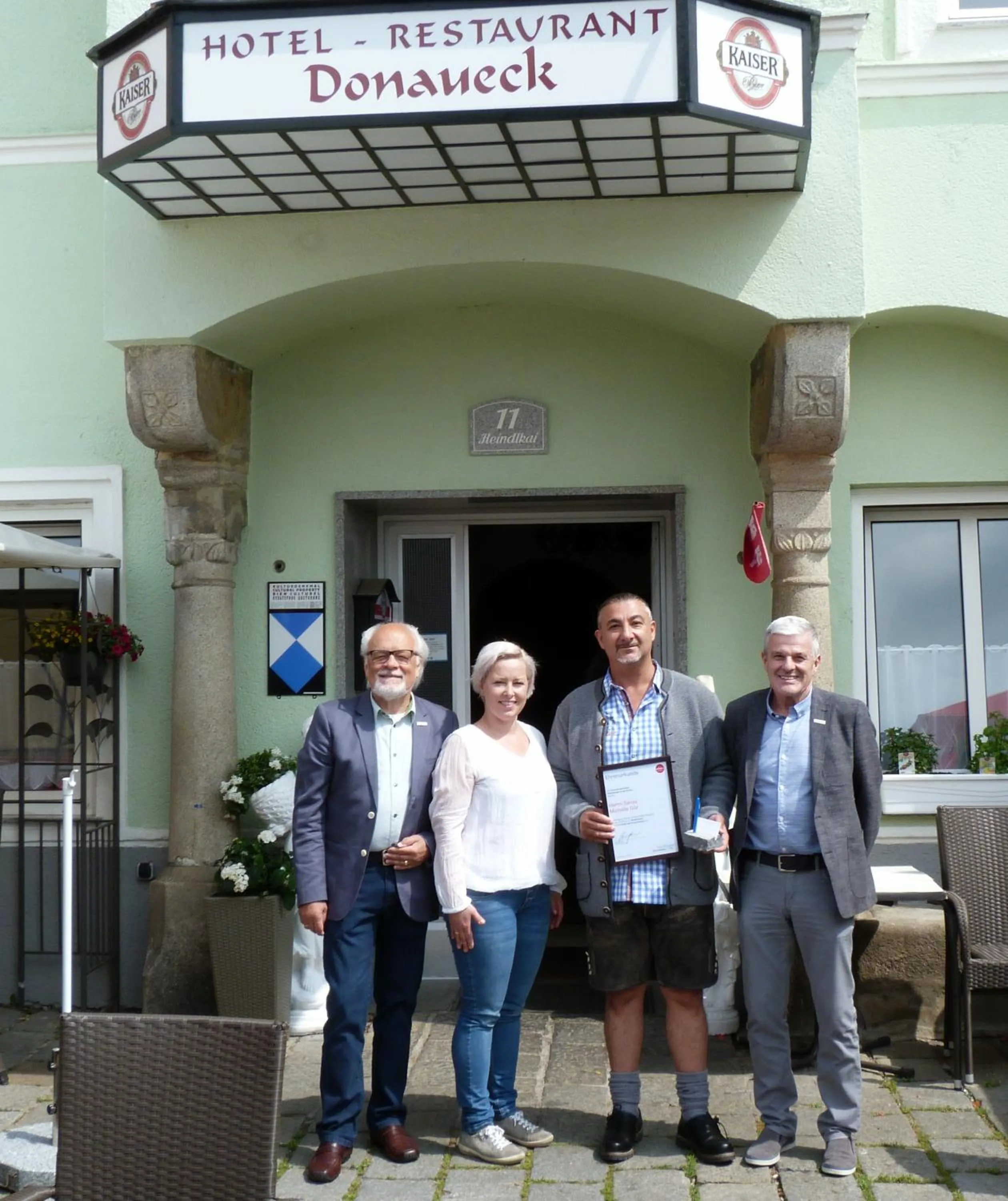 Logo/Certificate/Sign in Hotel-Restaurant zum Donaueck Mauthausen