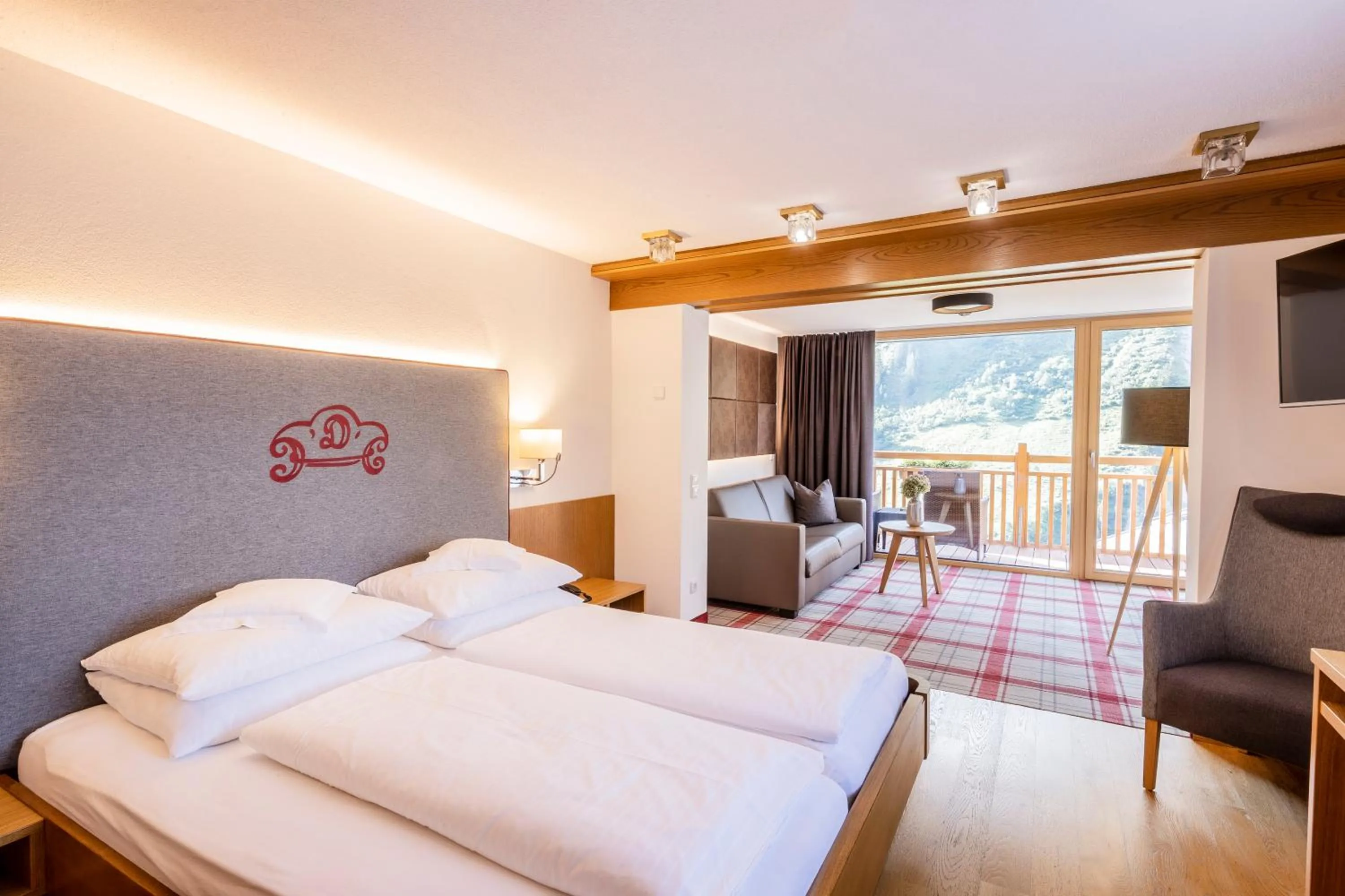 Photo of the whole room, Bed in Damülser Hof - Wellness & Spa Superior