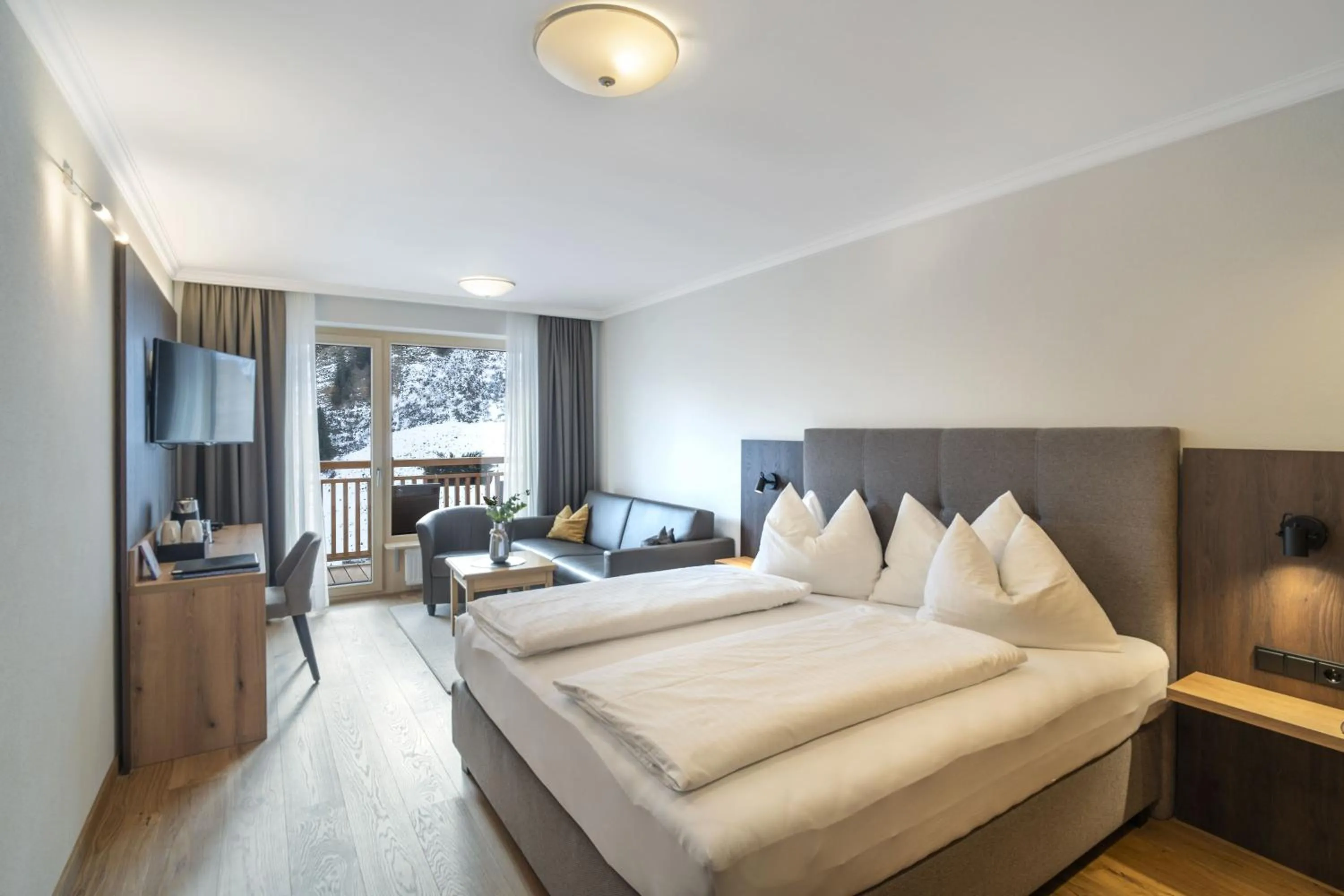 Bed in Damülser Hof - Wellness & Spa Superior